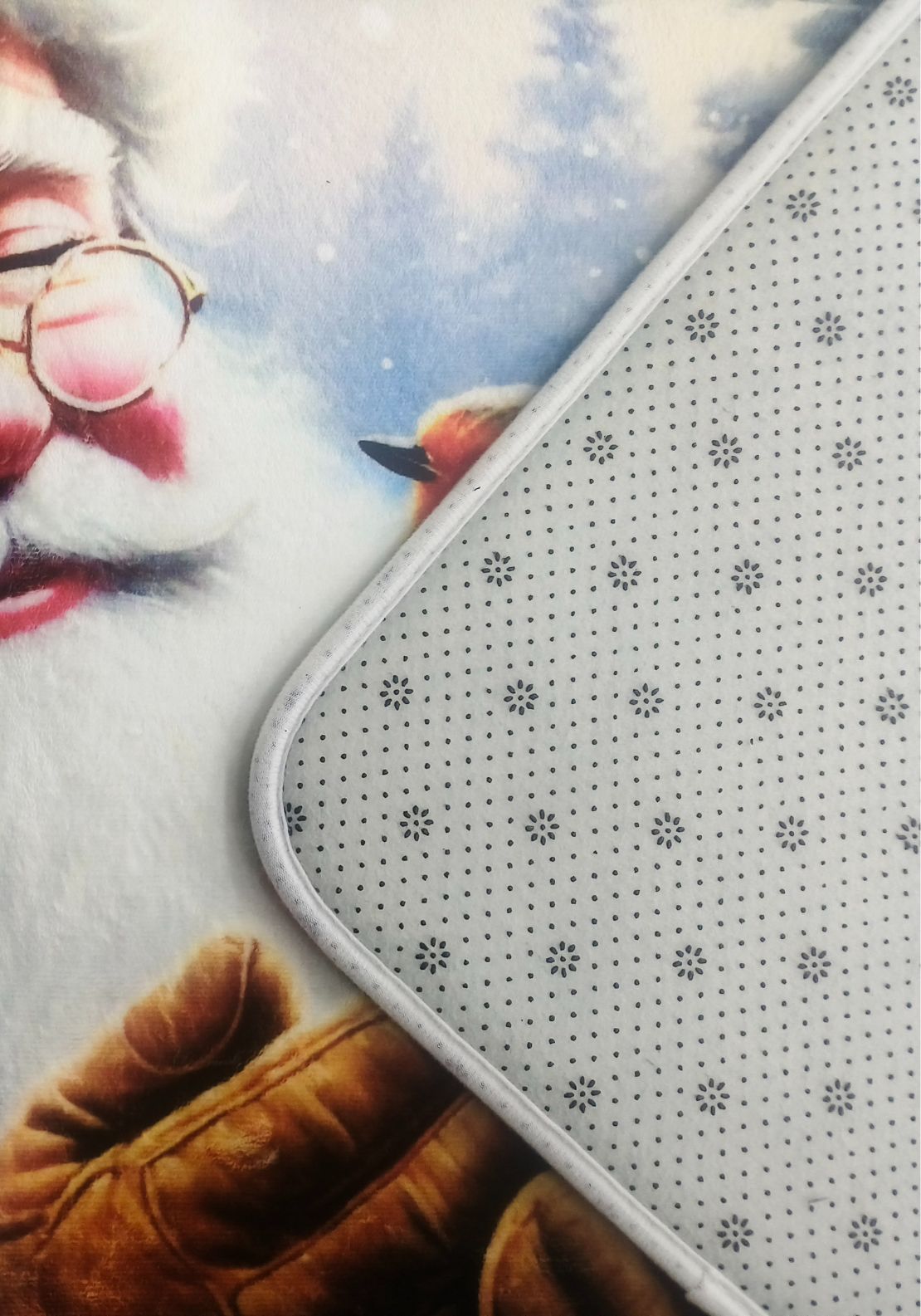 The Home Collection Floral Christmas Bath Set - Red 3 Shaws Department Stores