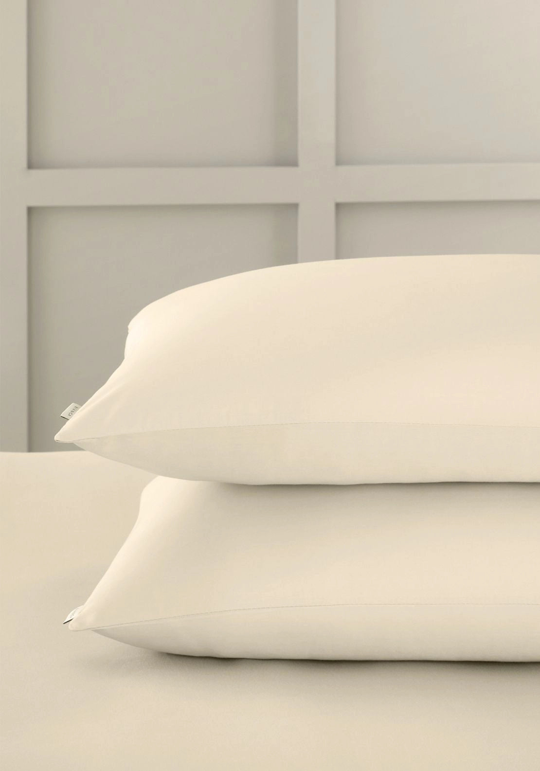 100% Cotton Sateen 400 Thread Count Standard Pillowcase Pair - Cream