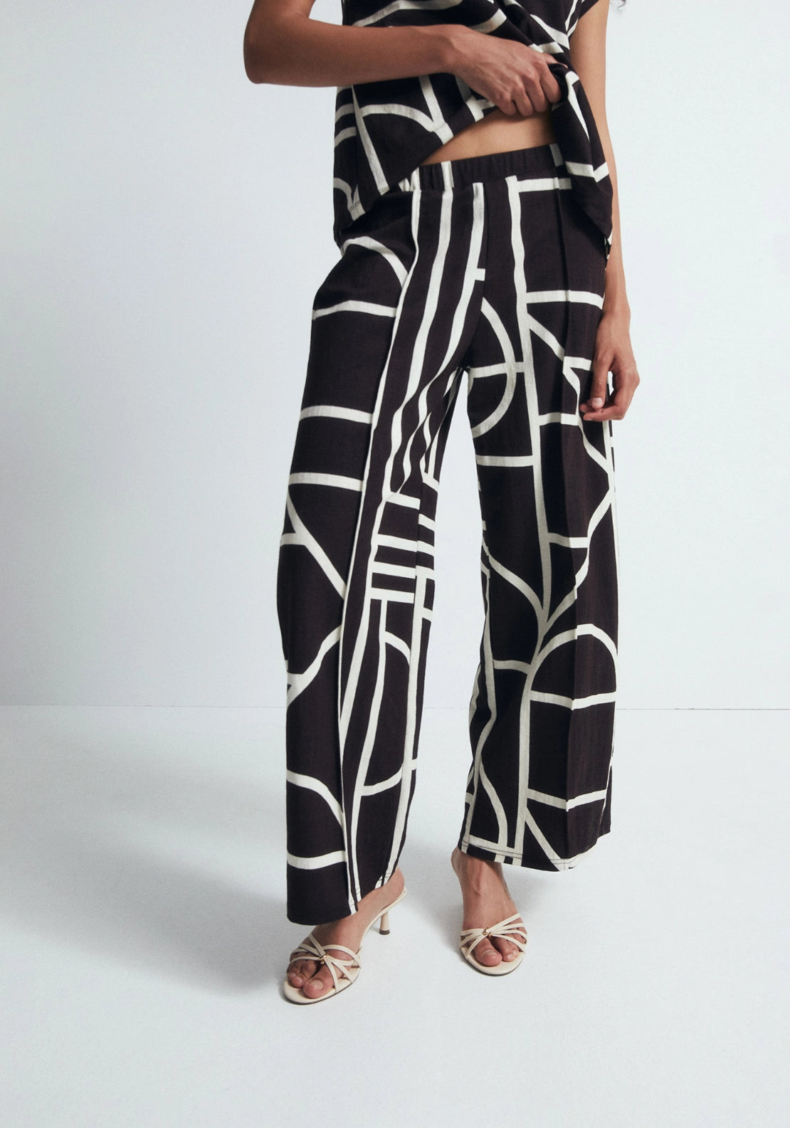 Linen Trousers - Brown