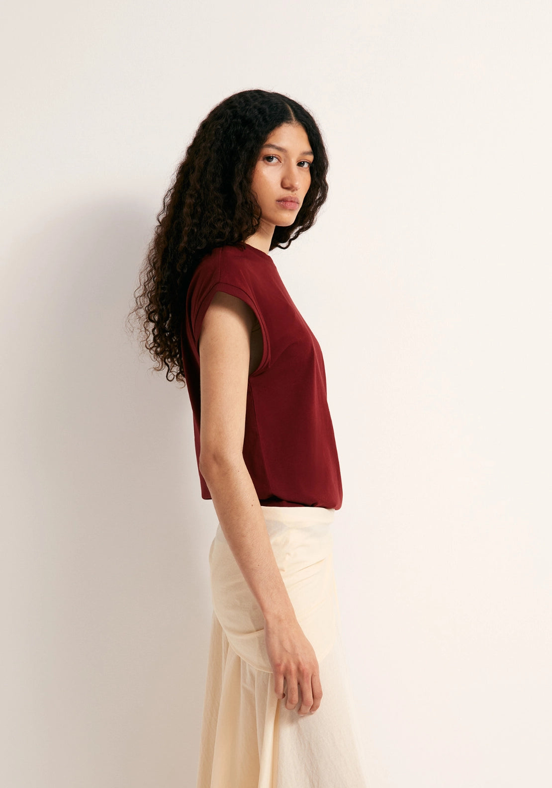 Solid-Colour Essential T-Shirt - Red