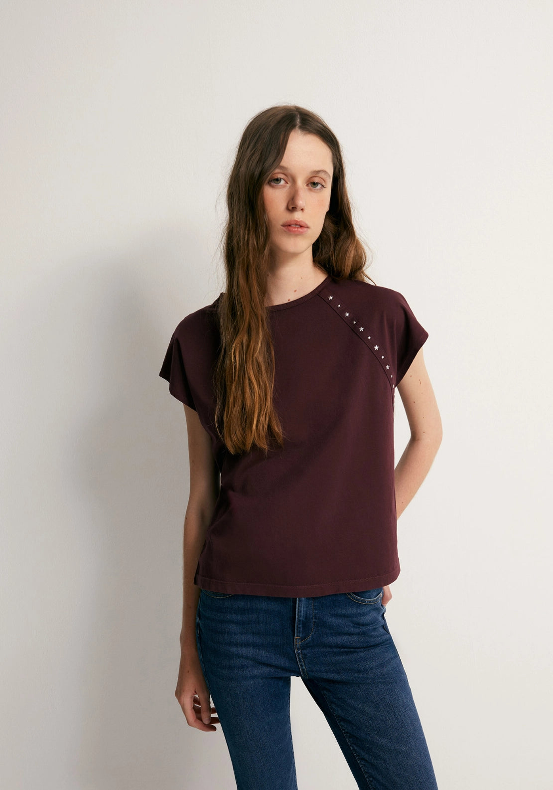 Short Sleeve Stud T-Shirt - Red