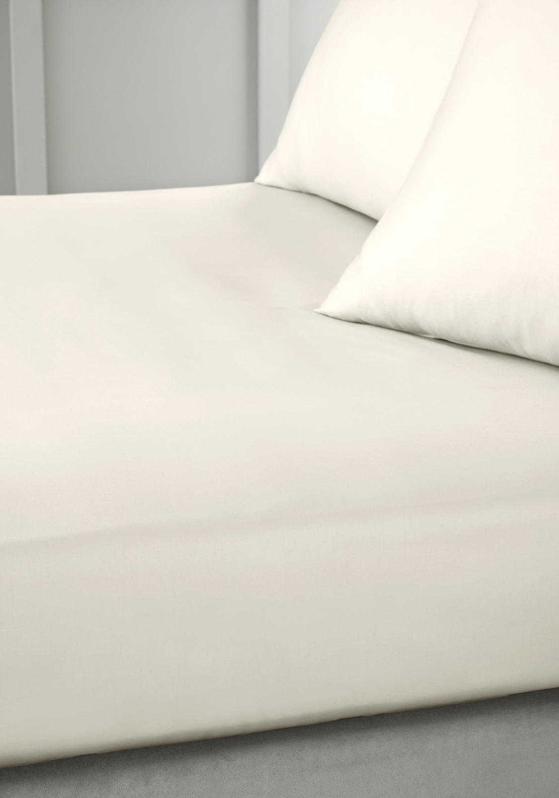 Bianca 100% Cotton Sateen 400 Thread Count Sheet - Fitted 1 Shaws Department Stores