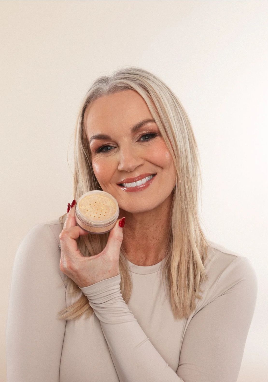 Kash Beauty Loose Setting Powder 8 Shaws Department Stores
