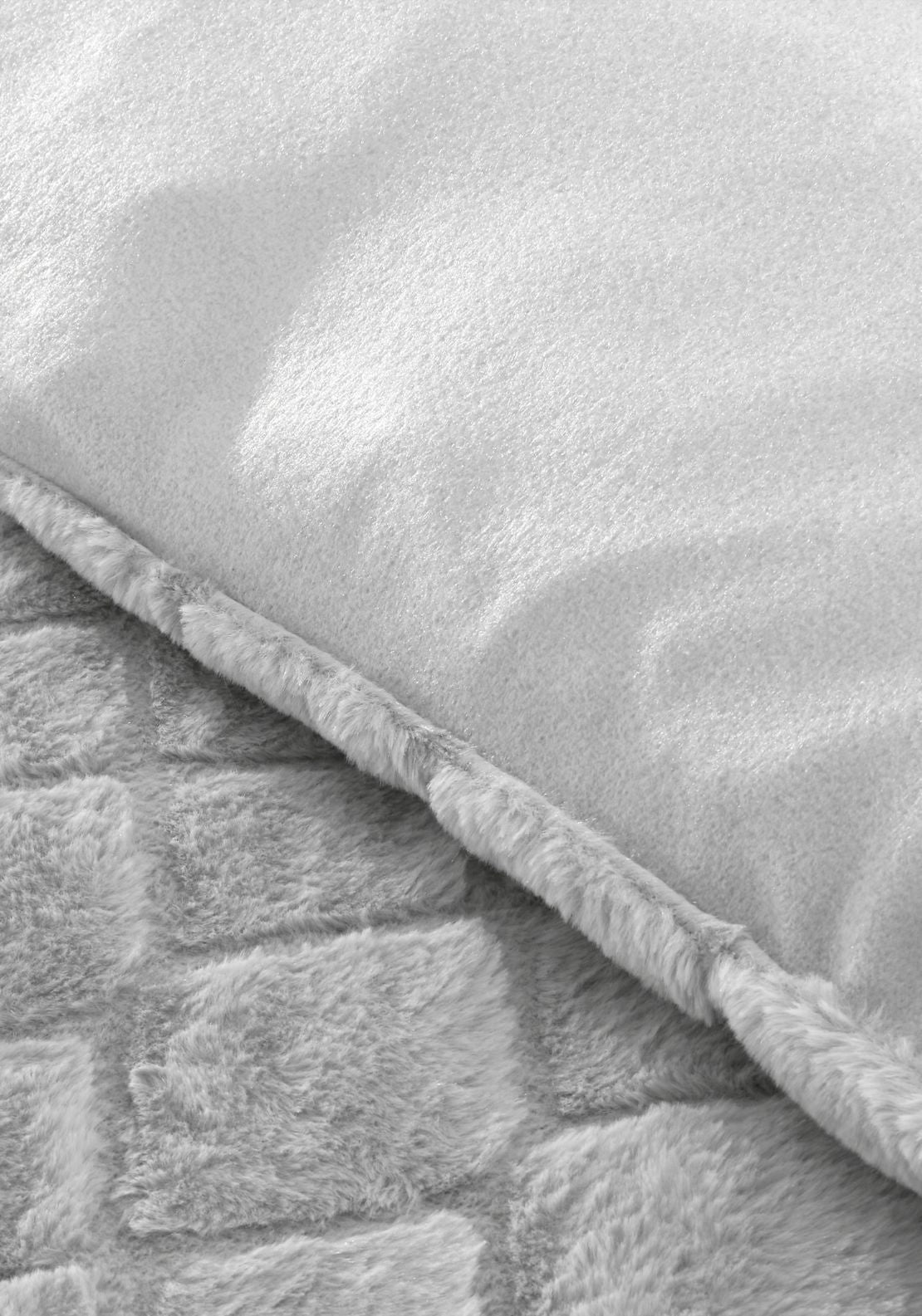 Cosy Diamond Faux Fur Duvet Cover Set Natural - Grey