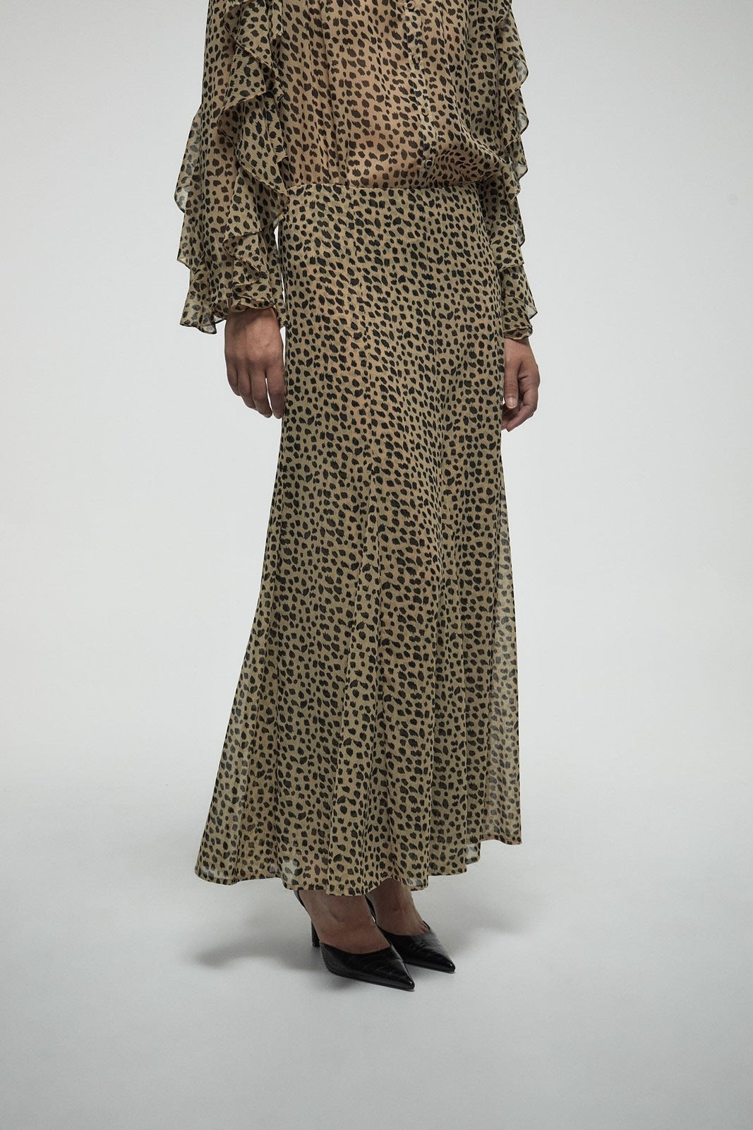 Flowy Leopard Print Skirt - Beige