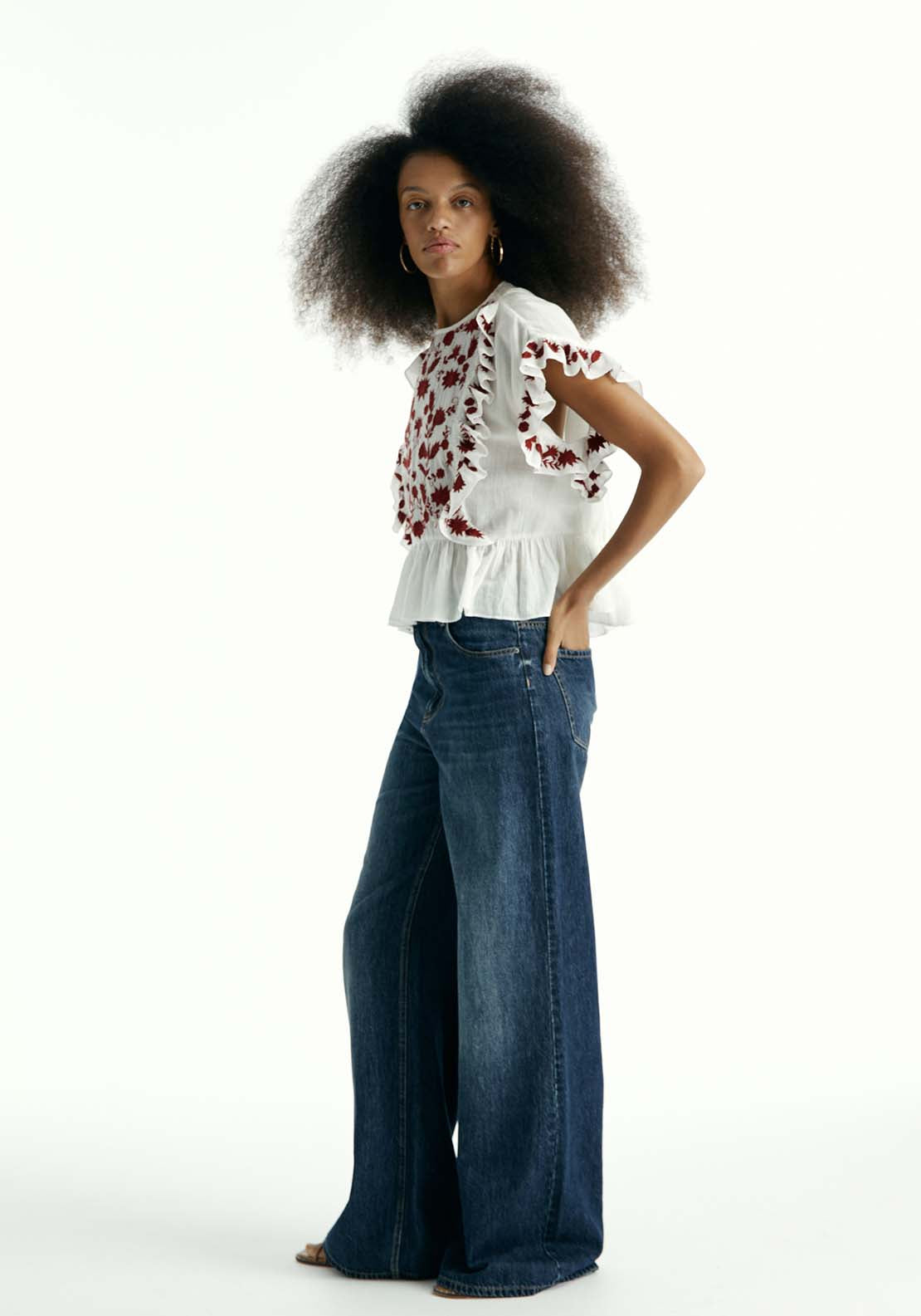 Sfera Embroidered Flowers Top - Off White 3 Shaws Department Stores