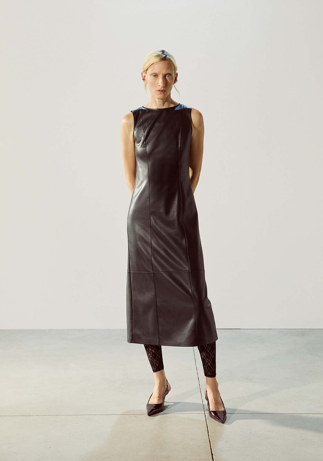 Sleeveless Dress - Black