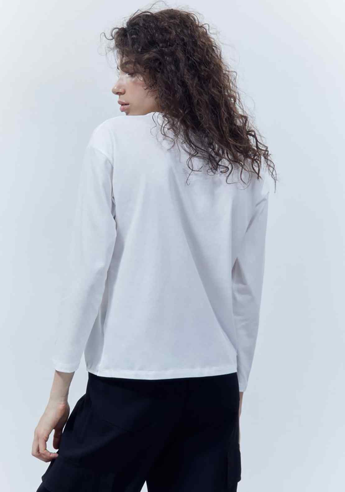 Sfera Graphic Figure T-Shirt - White 2 Shaws Department Stores