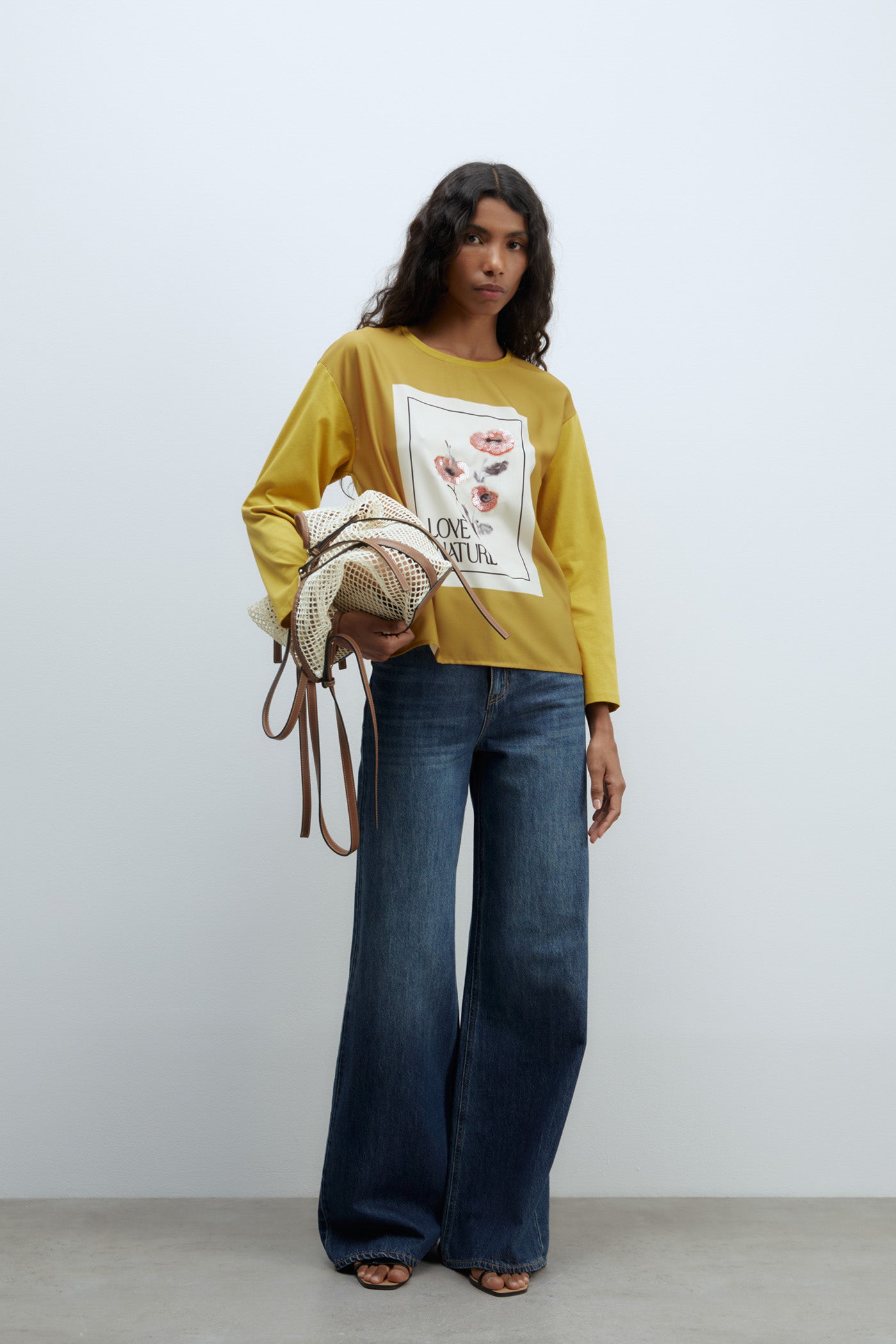 Sfera Graphic-print long-sleeved T-shirt - Olive Green 1 Shaws Department Stores