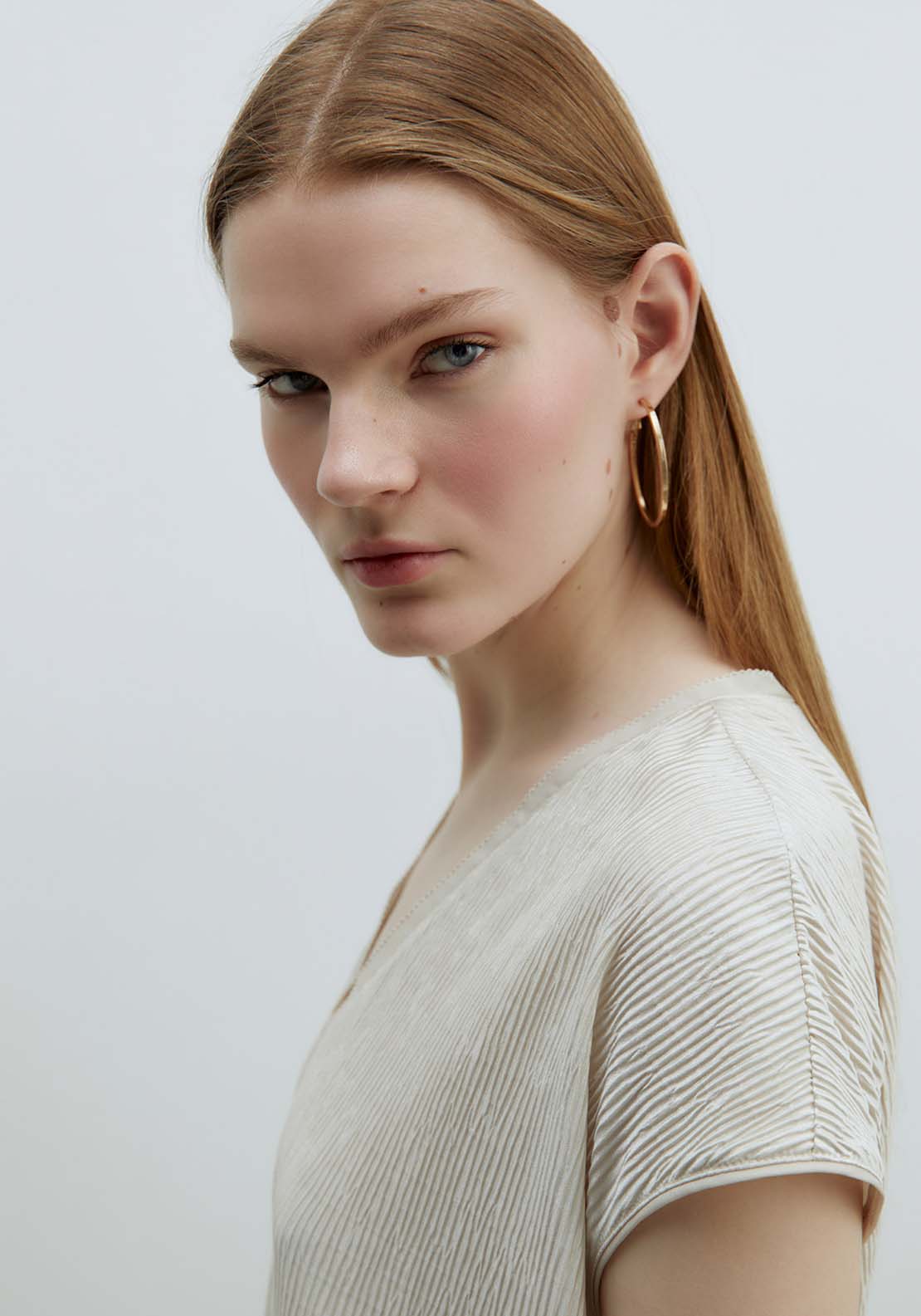 Sfera Shiny top - Ecru 4 Shaws Department Stores