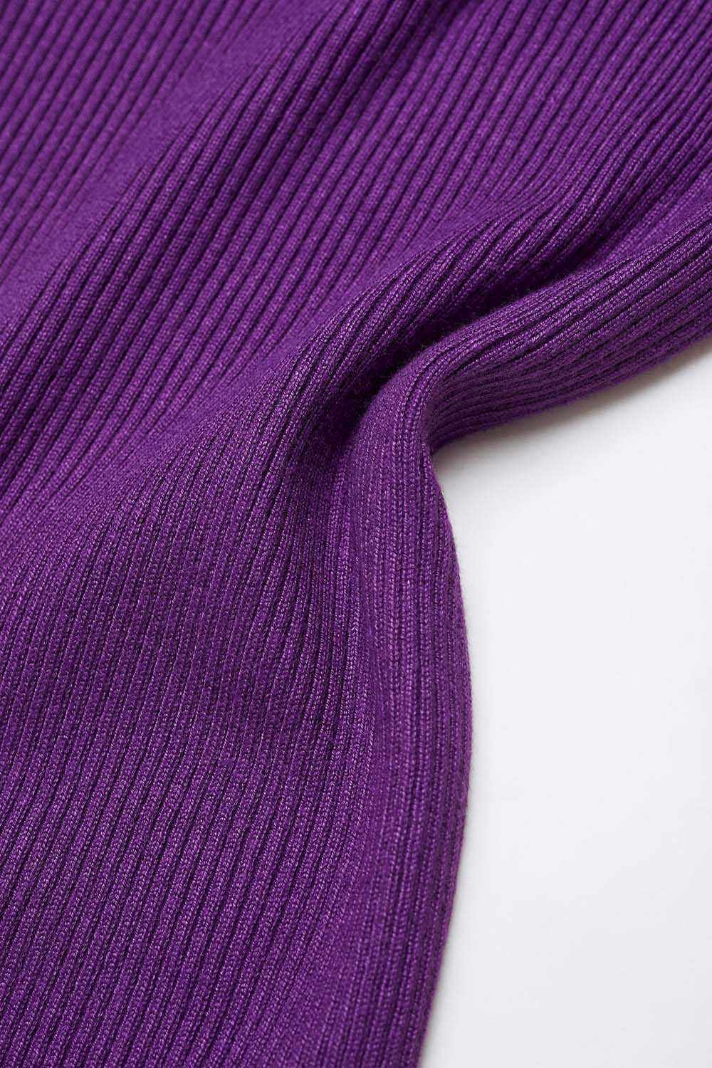 Ribbed jumper with low-cut back