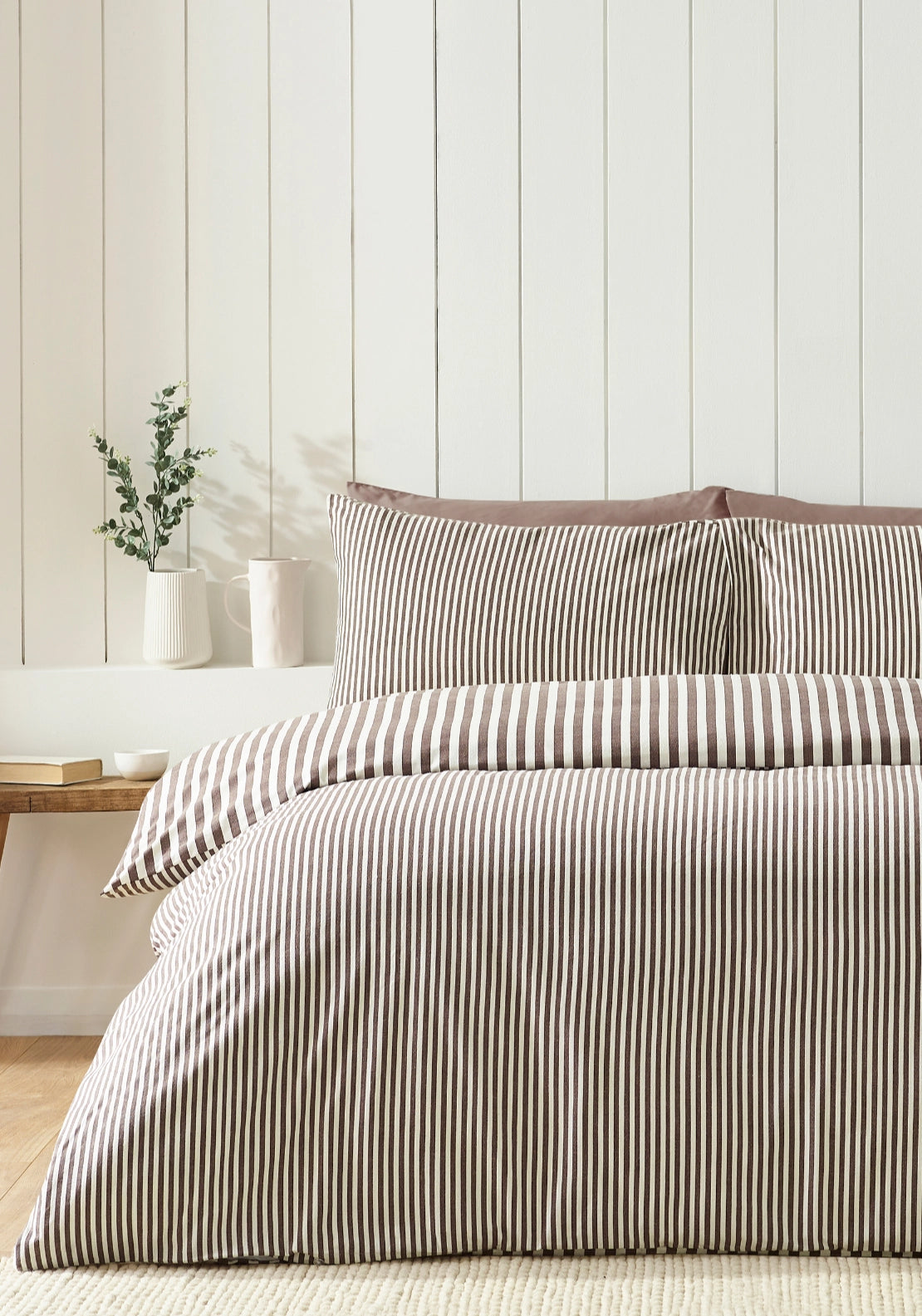100% Brushed Cotton Fine Stripe Reversible Duvet Cover Set - Brown