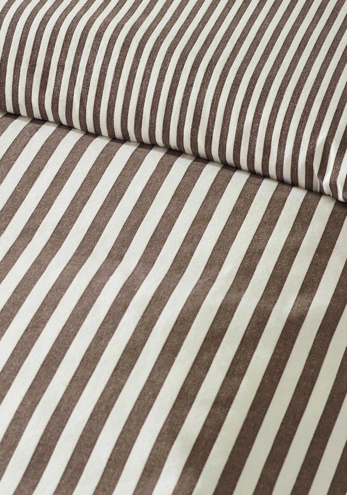 100% Brushed Cotton Fine Stripe Reversible Duvet Cover Set - Brown