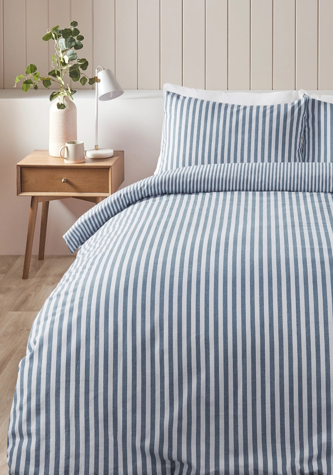 100% Brushed Cotton Fine Stripe Reversible Duvet Cover Set - Blue
