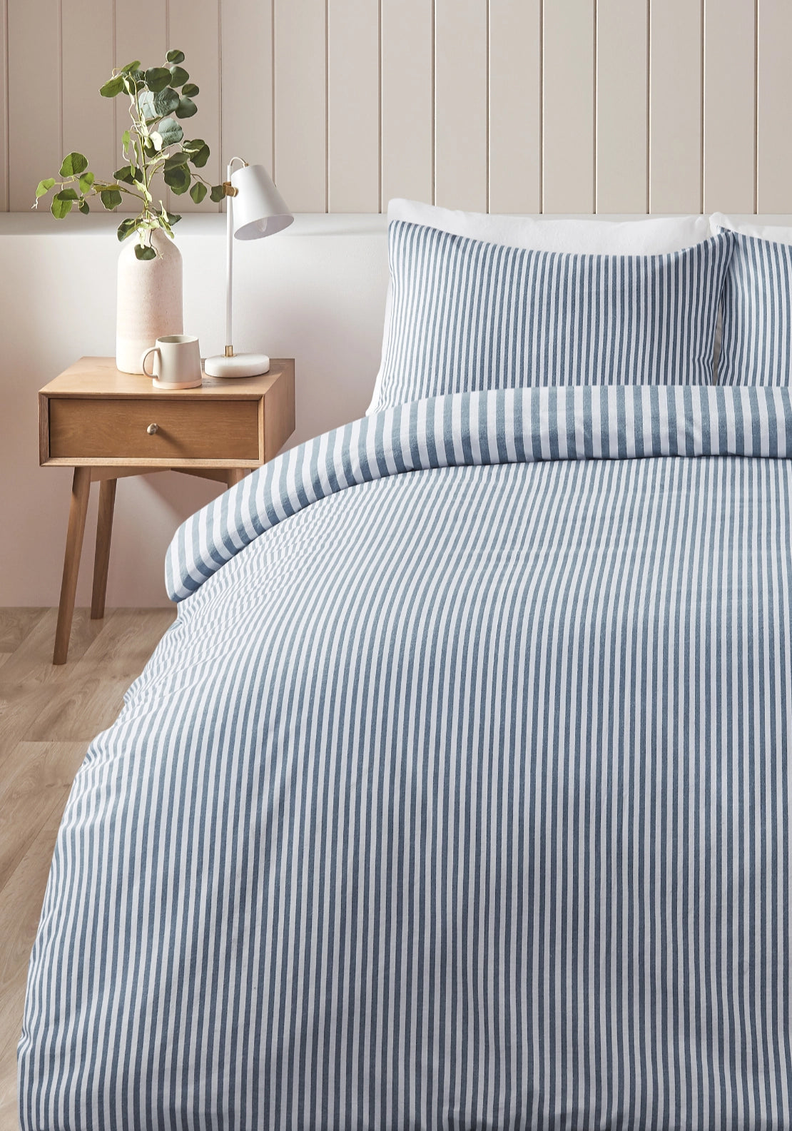 100% Brushed Cotton Fine Stripe Reversible Duvet Cover Set - Blue