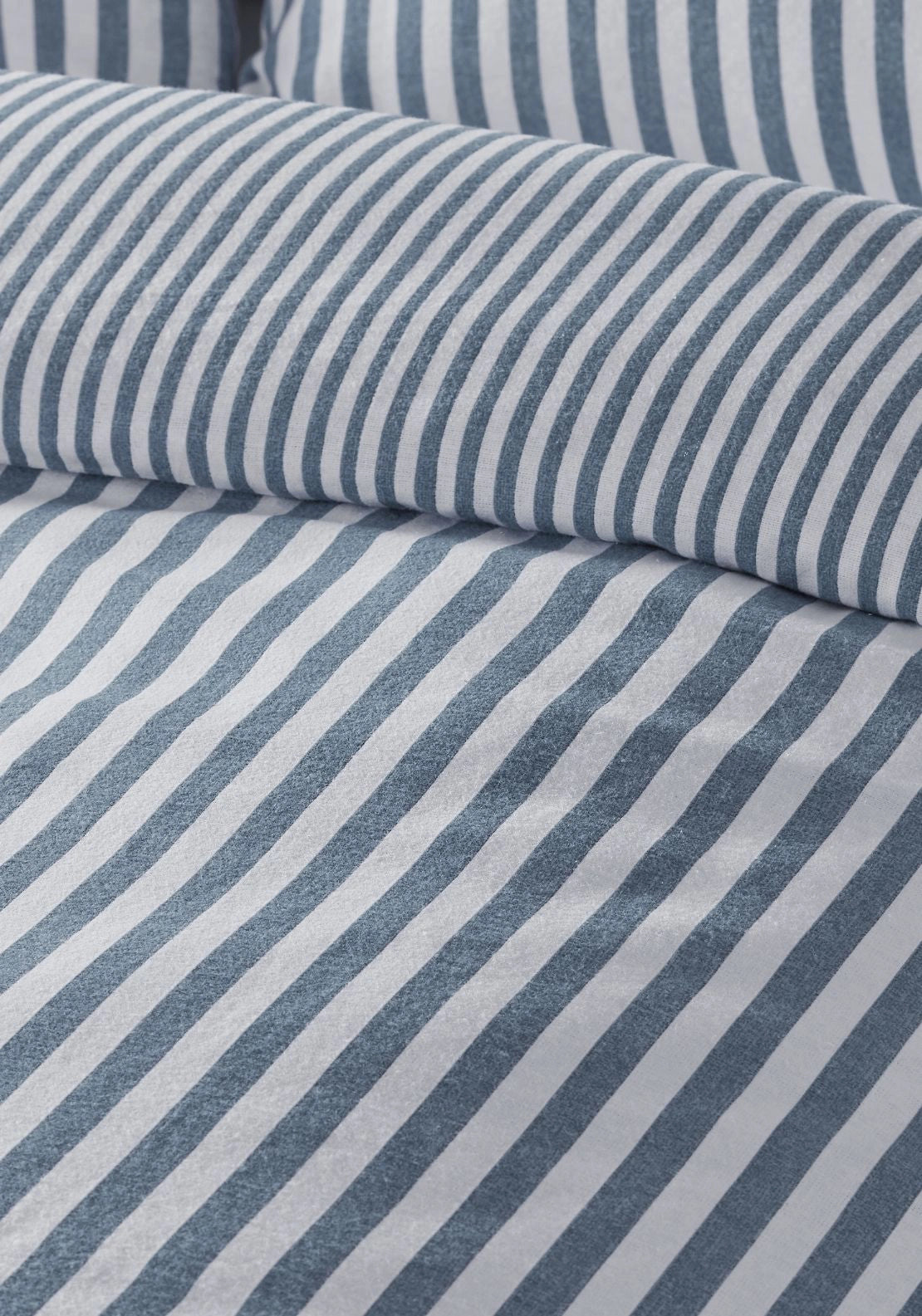 100% Brushed Cotton Fine Stripe Reversible Duvet Cover Set - Blue
