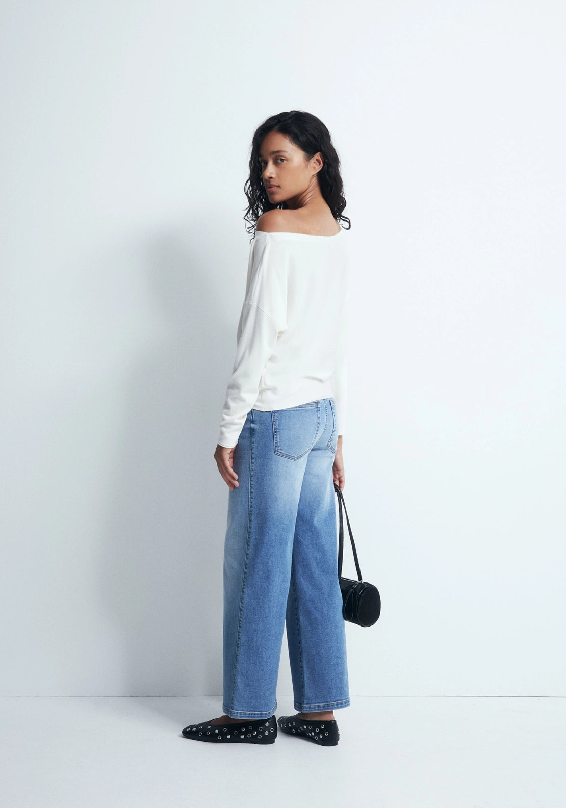 Asymmetric Neckline Sweater - White