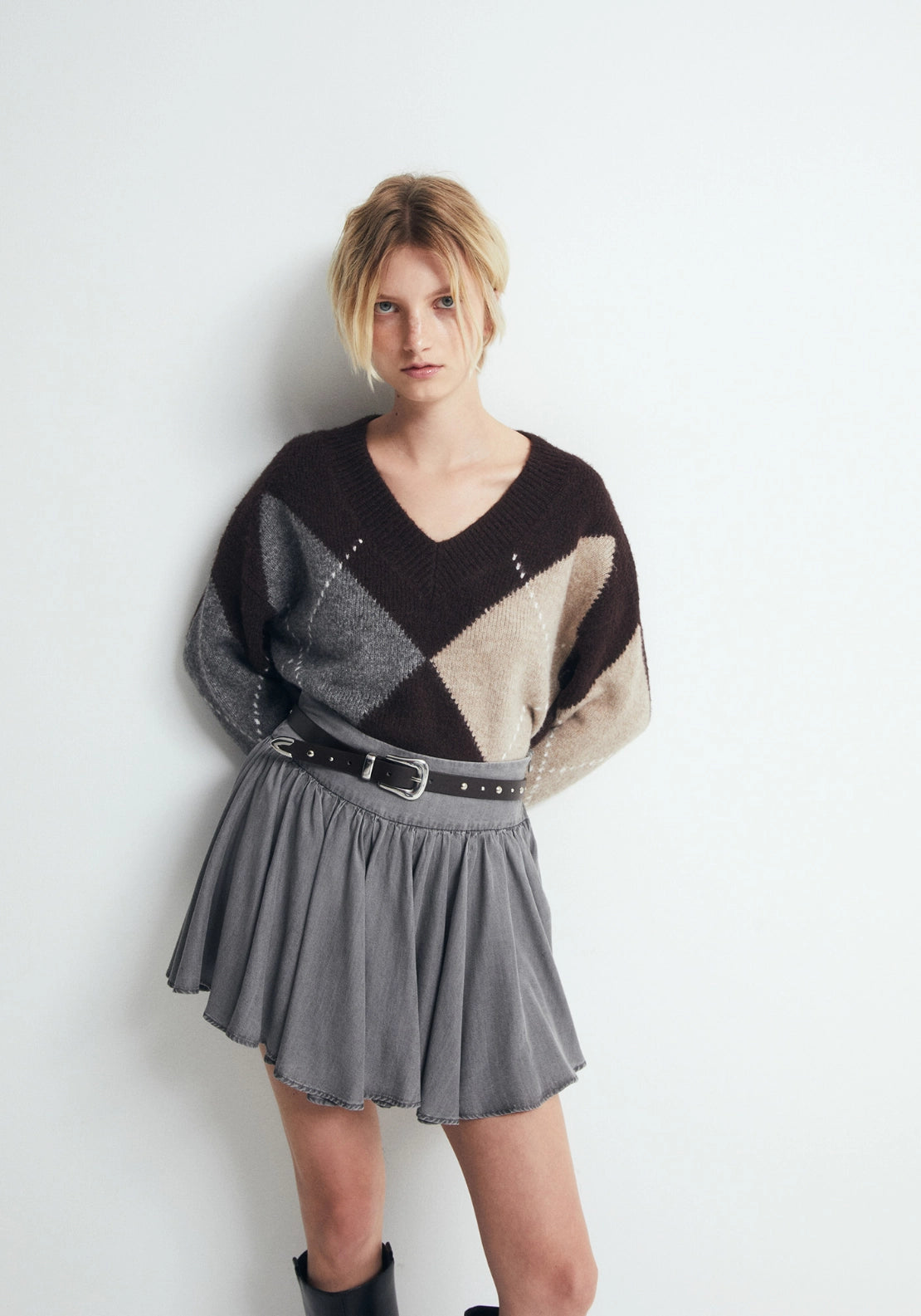 Argyle V Neck Knit Jumper - Dark Brown