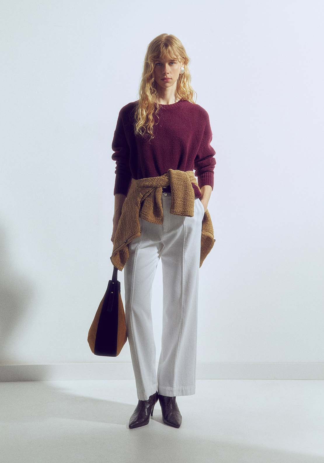 Round Neck Sweater - Red