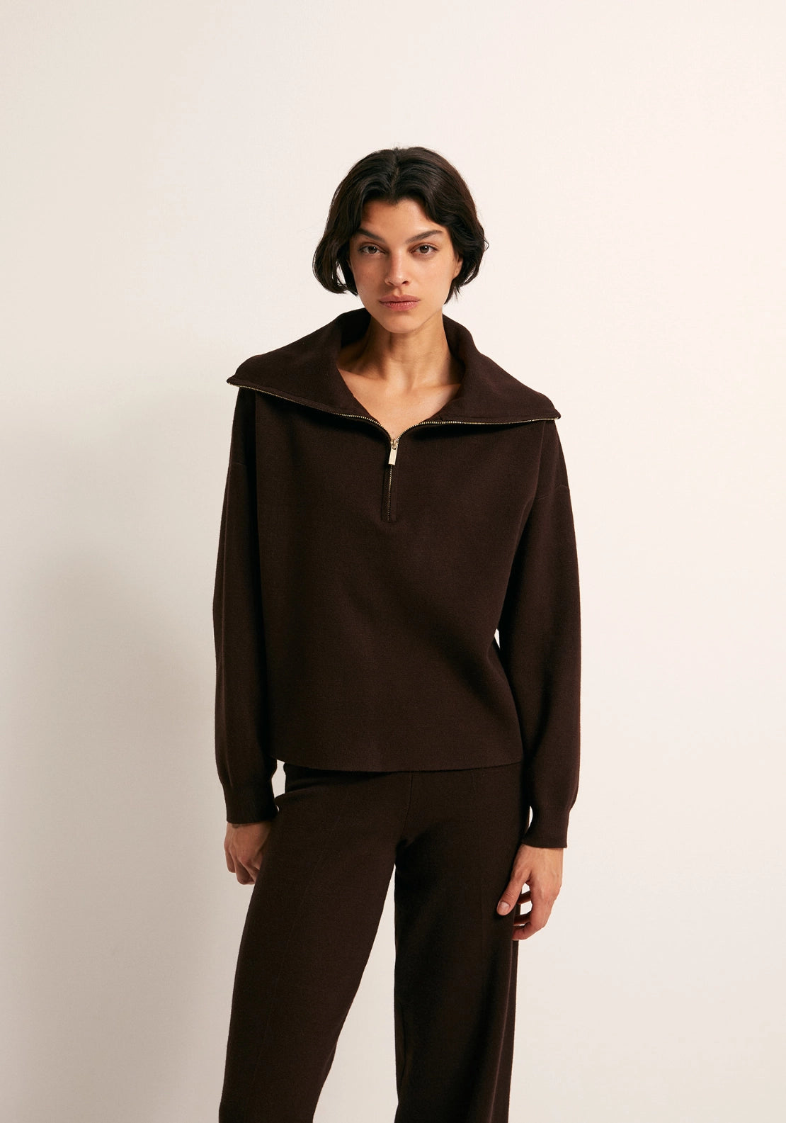 Zipped High Neck Sweater - Brown