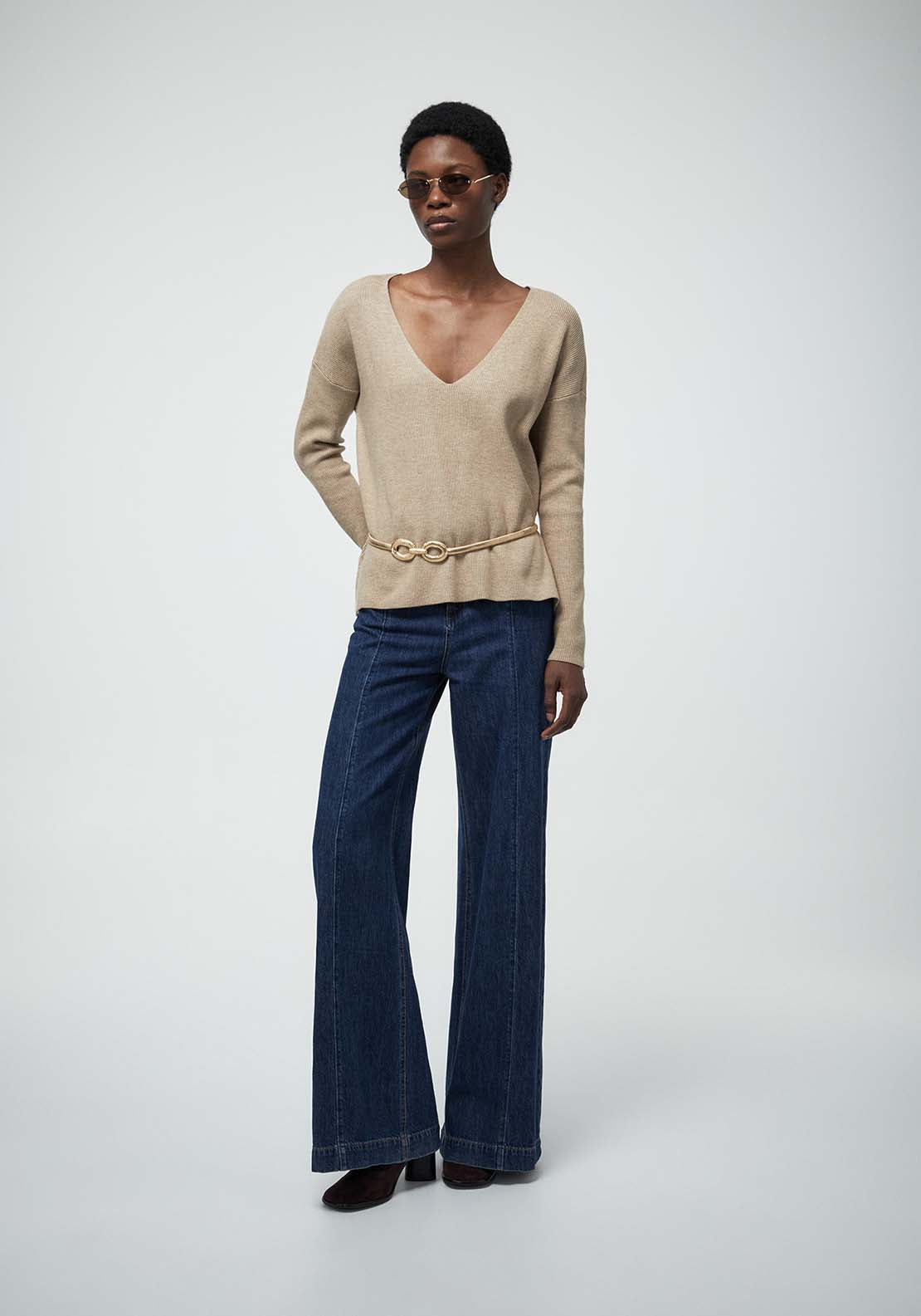 V-Neck Sweater - Brown