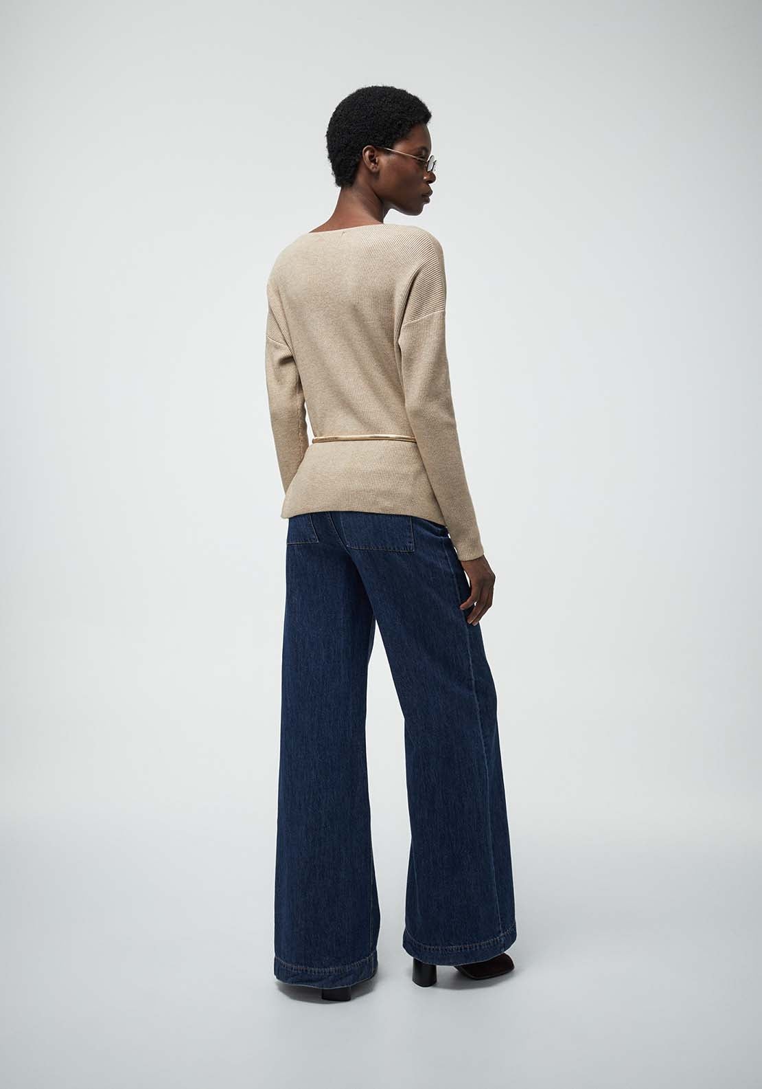 V-Neck Sweater - Brown