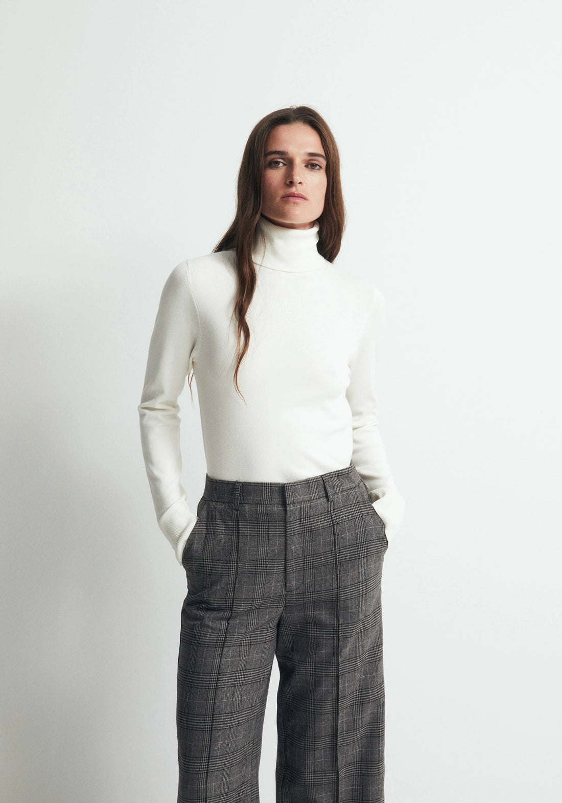 Long Sleeve Roll Neck Jumper - Off-white
