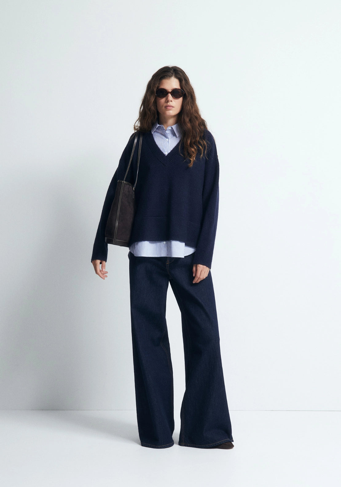 Mixed Fabric V-Neck Sweater - Blue