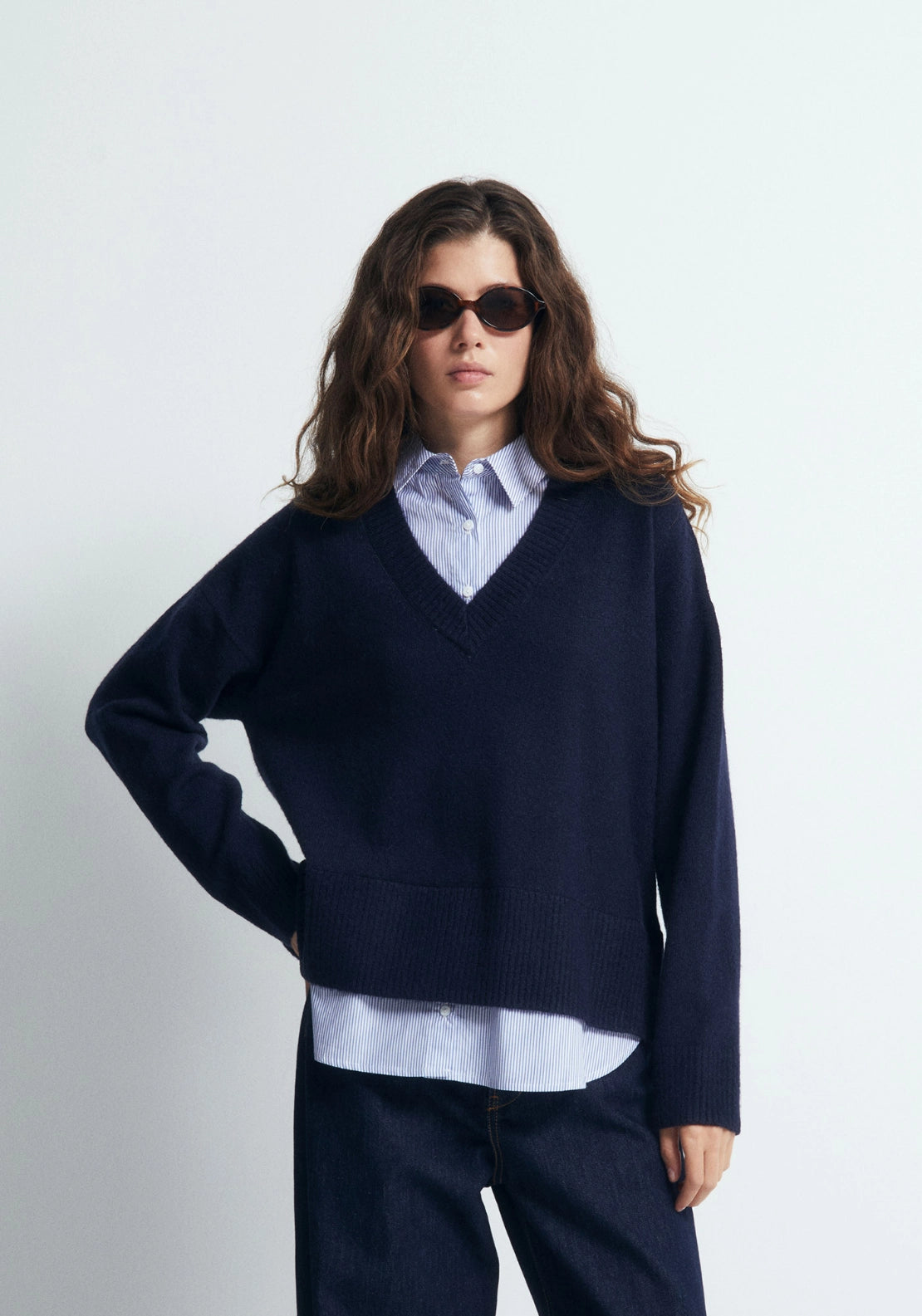 Mixed Fabric V-Neck Sweater - Blue