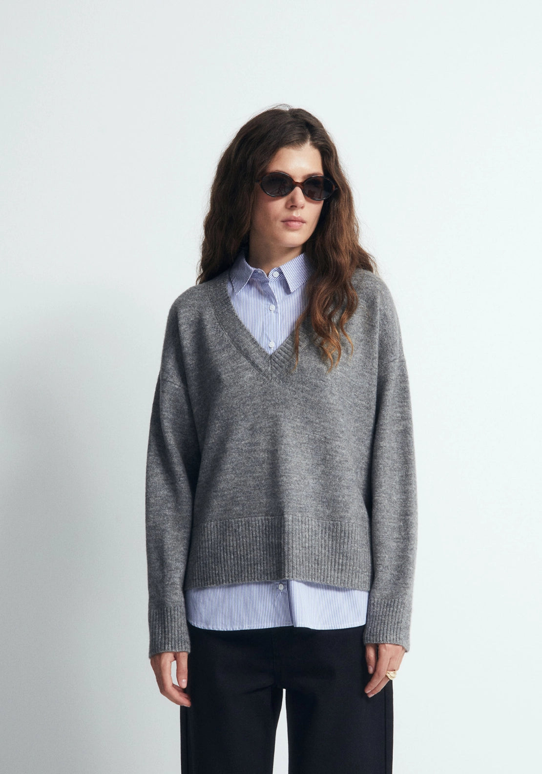 Mixed Fabric V-Neck Sweater - Grey