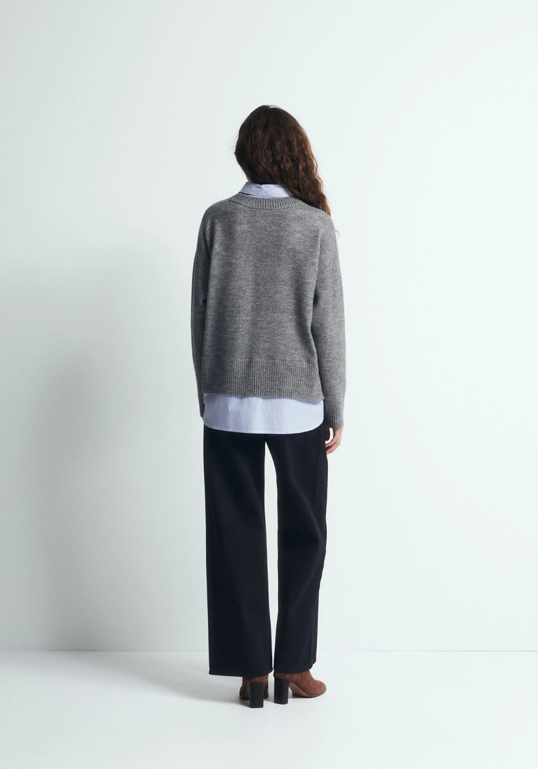 Mixed Fabric V-Neck Sweater - Grey