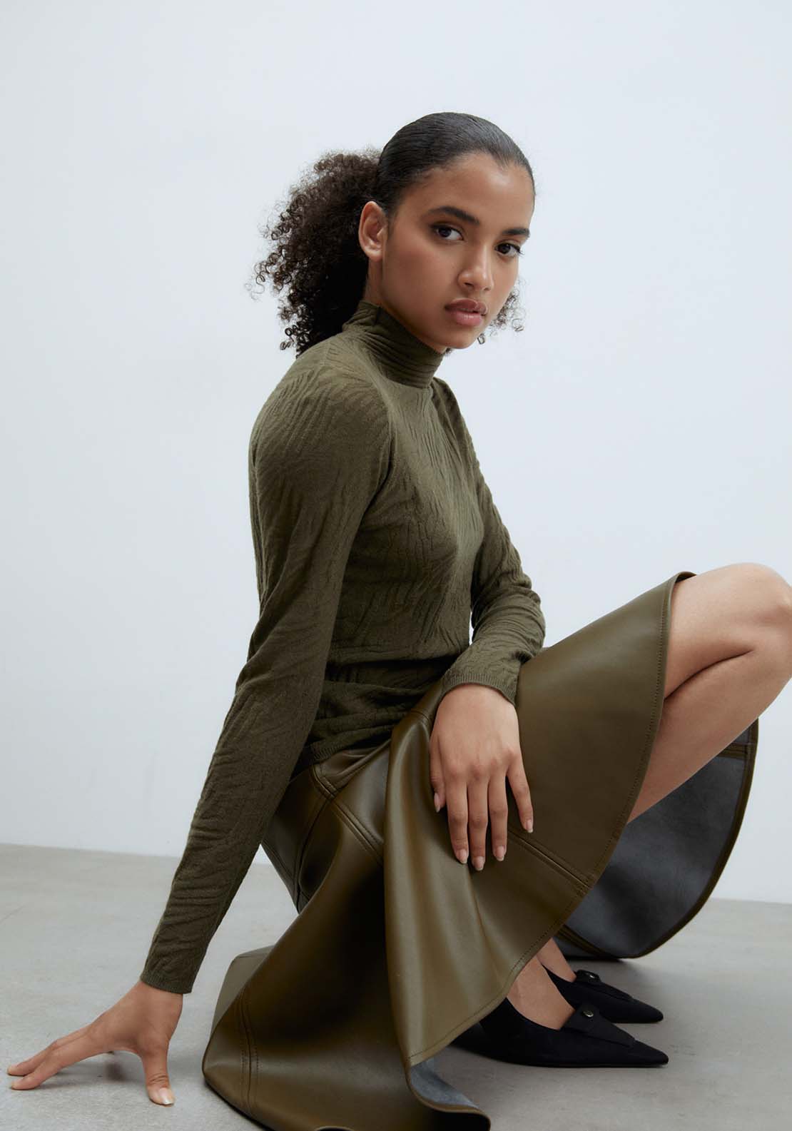 Sfera Animal print jacquard sweater - Khaki 4 Shaws Department Stores