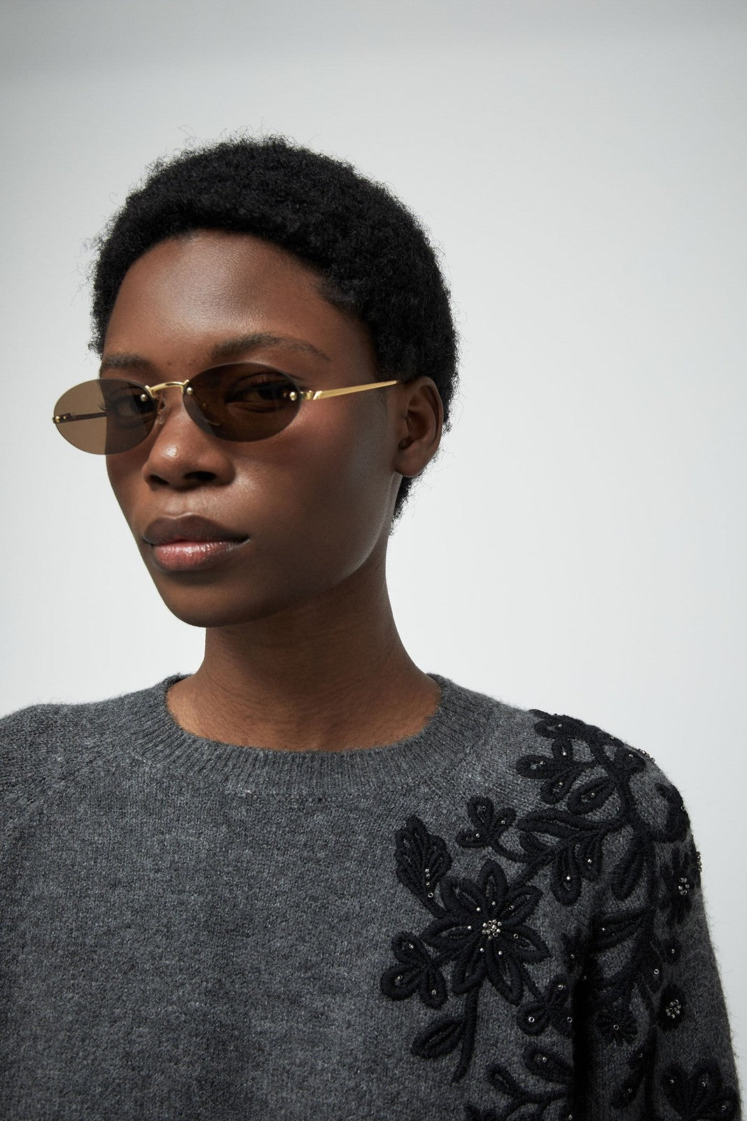 Contrast Embroidery Sweater - Grey