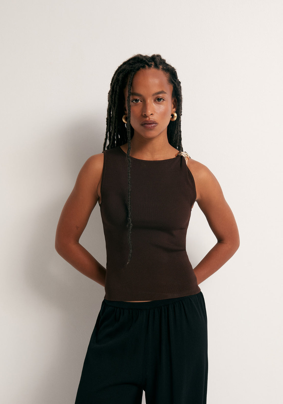 Metallic Hardware Top - Brown
