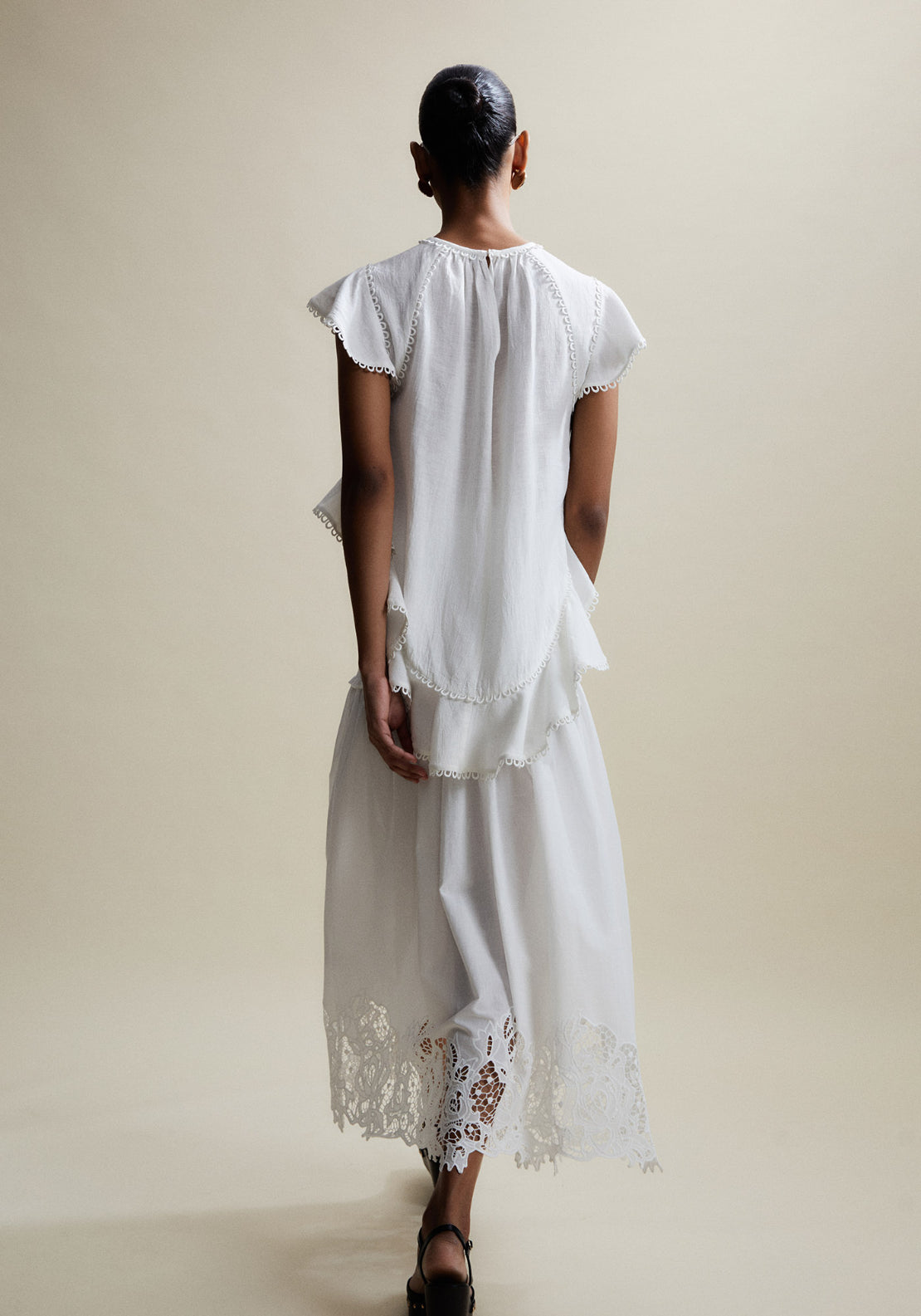 Long Skirt W Embroidery Detail - White