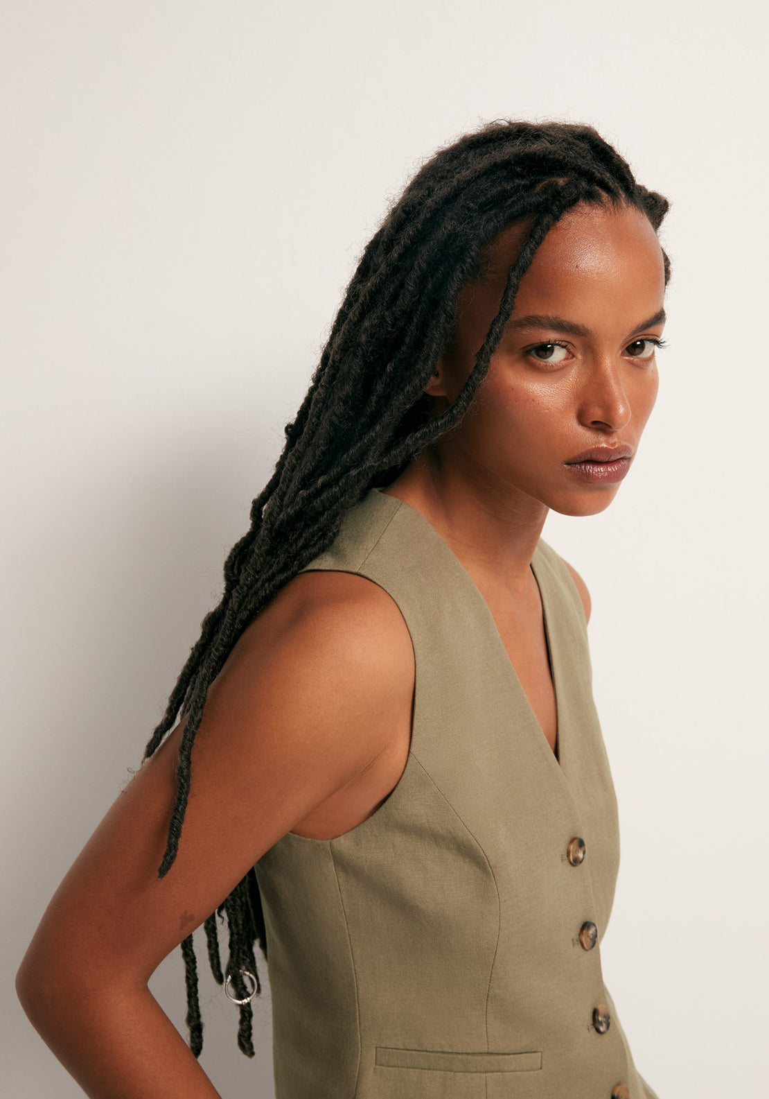 Pointed Hem Linen Waistcoat - Beige
