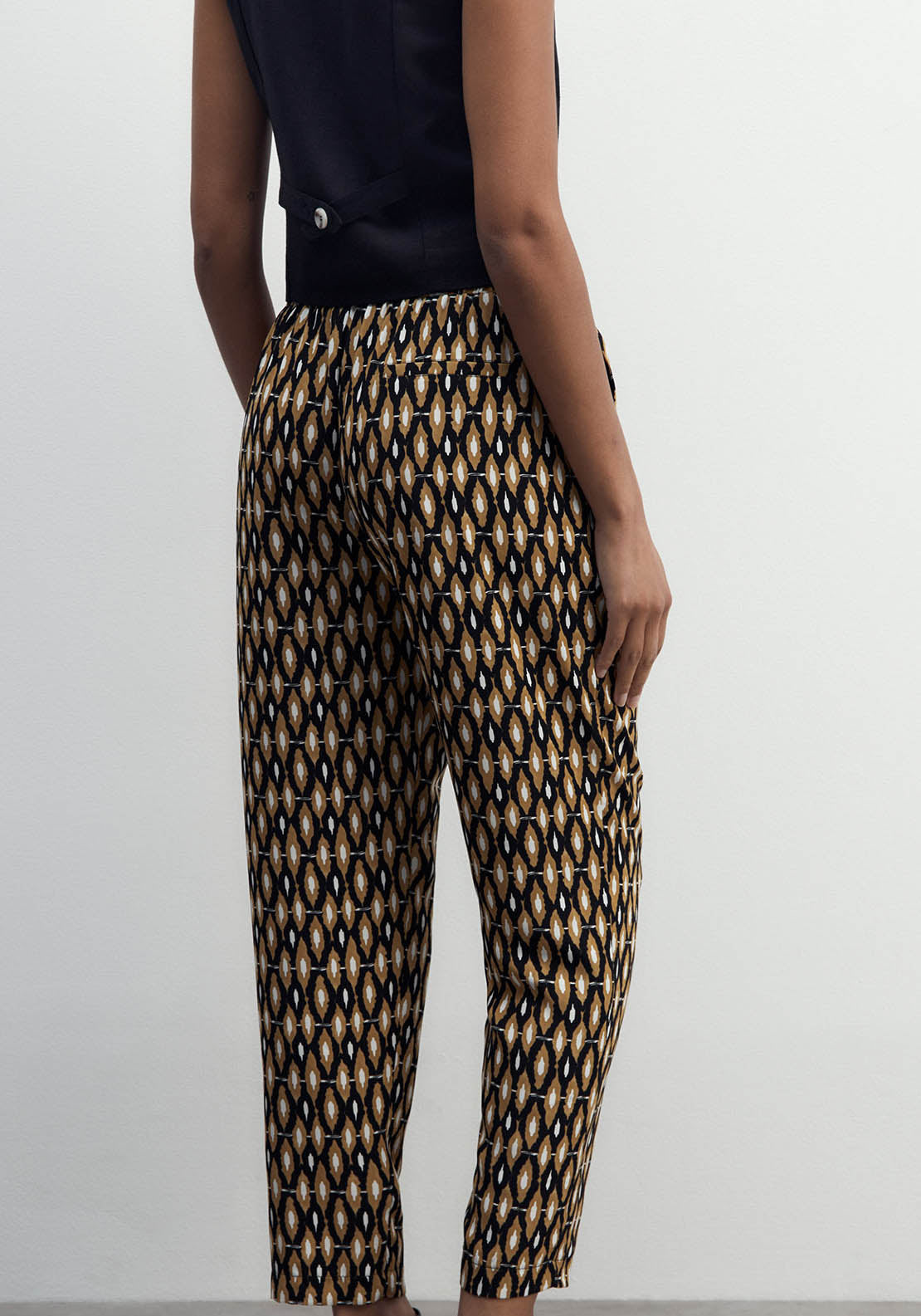 Sfera Printed Loose-Fit Trousers - Brown 5 Shaws Department Stores