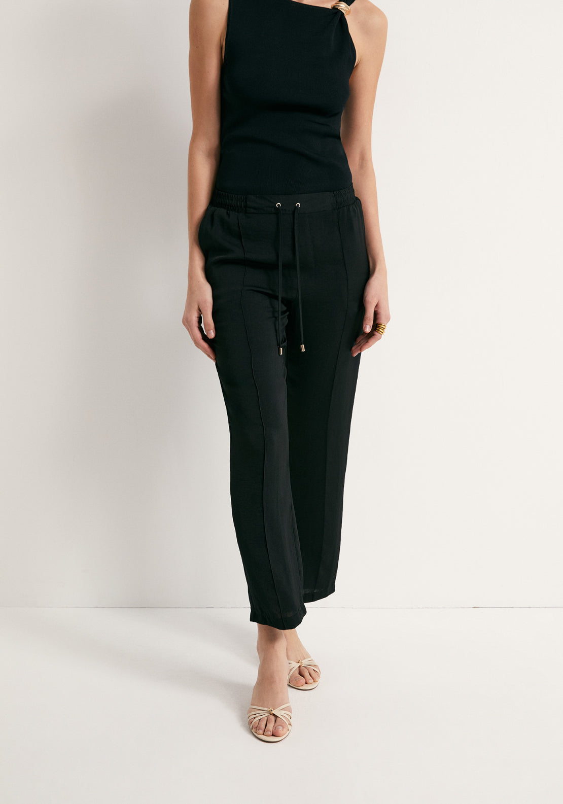 Plain Loose Fit Trousers - Black