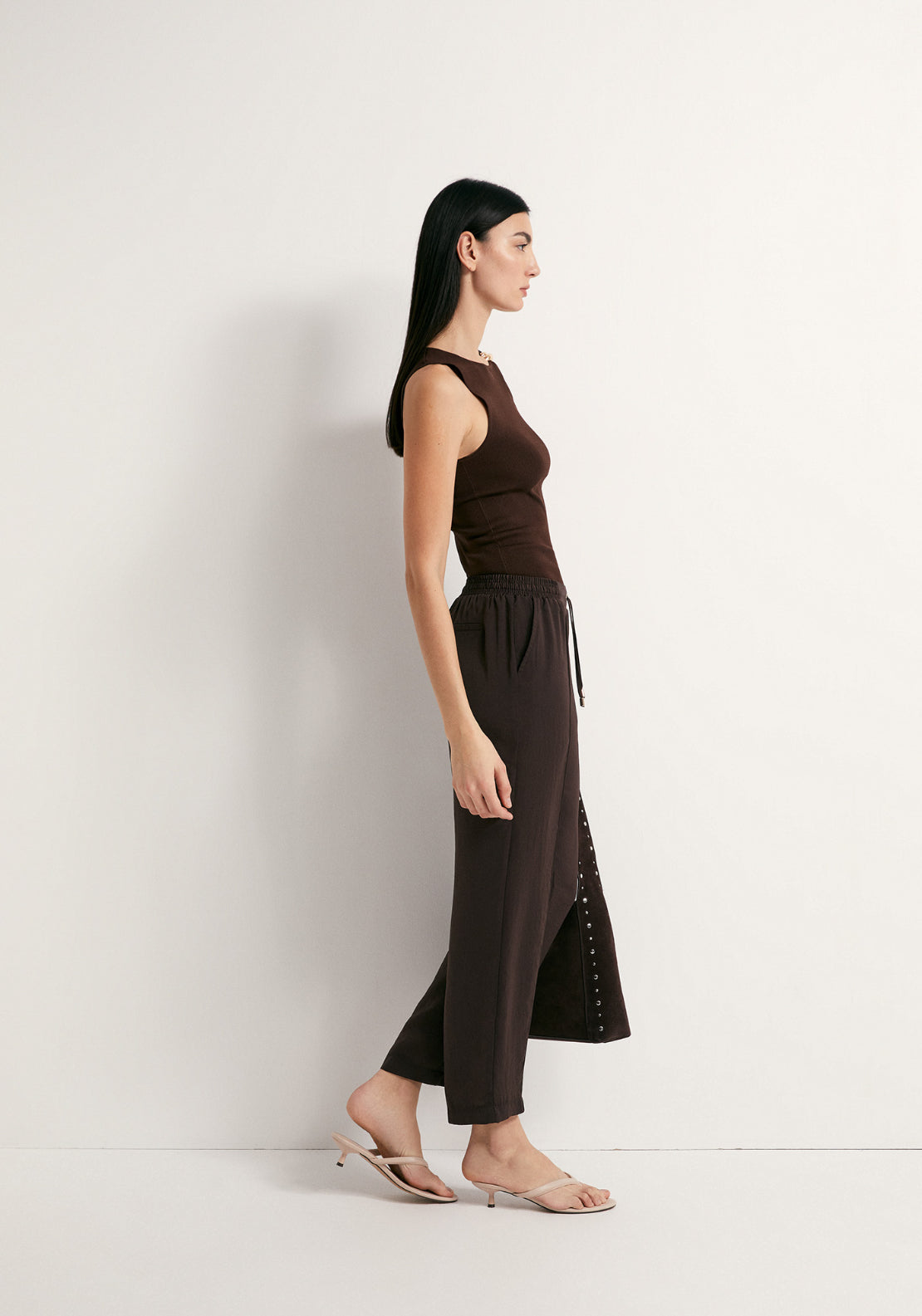 Plain Loose Fit Trousers - Brown