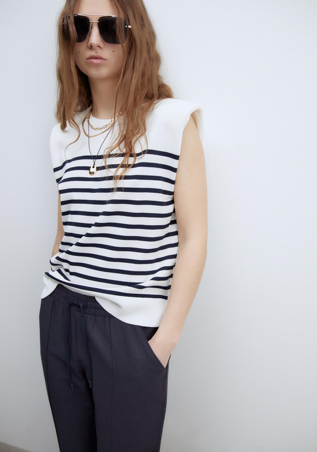 Sfera Loose Fit Linen Trousers - Navy 4 Shaws Department Stores