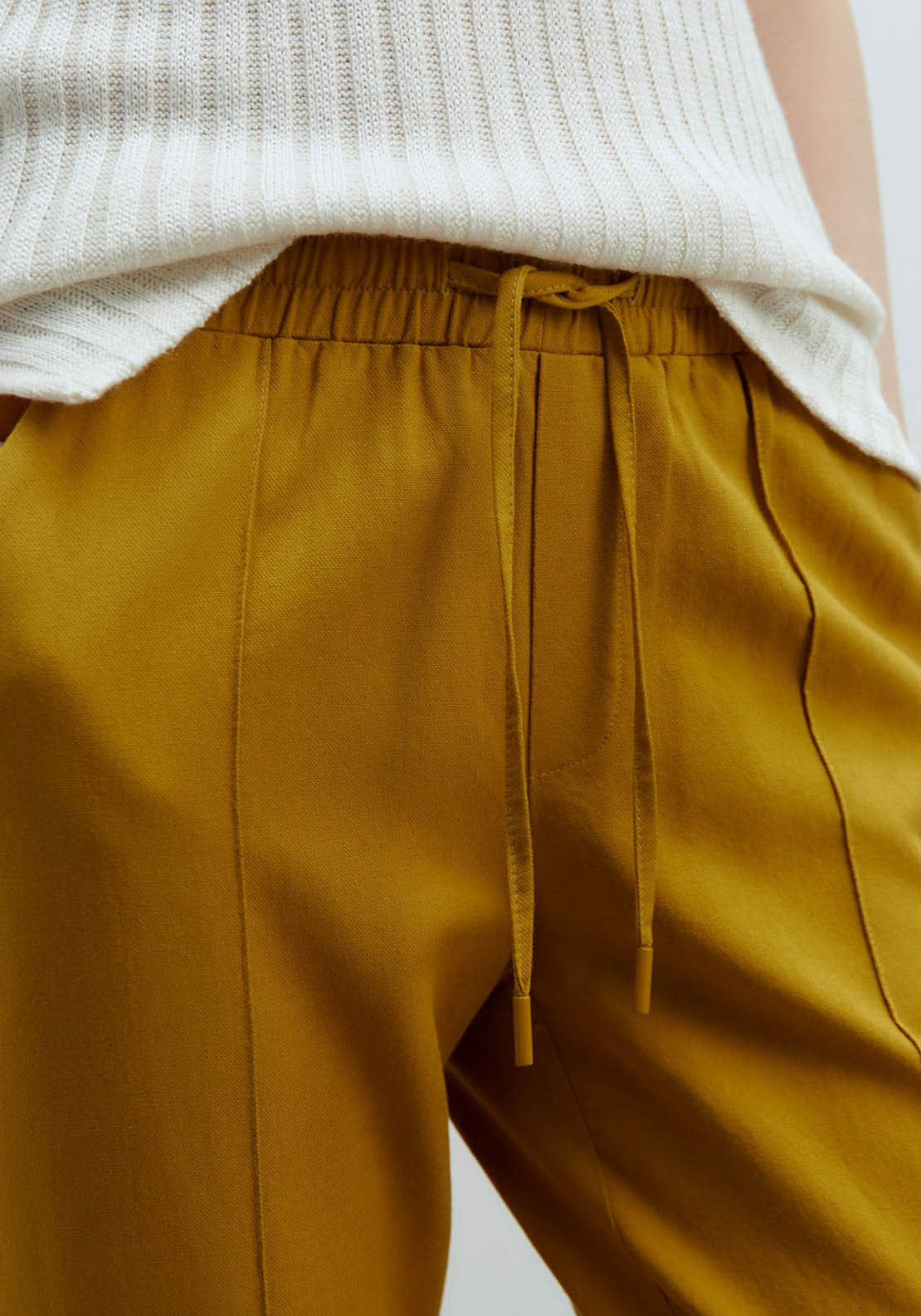 Sfera Loose-Fit Linen Trousers - Olive 4 Shaws Department Stores