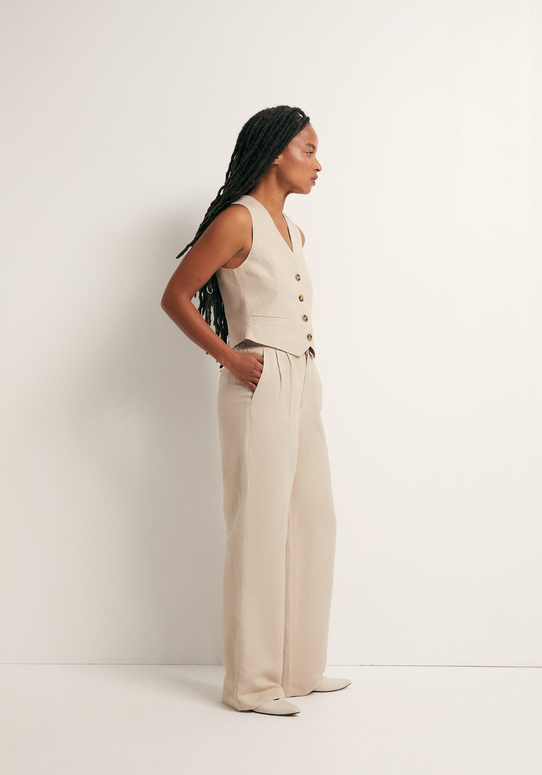 Pleated Formal Linen Trousers - Beige