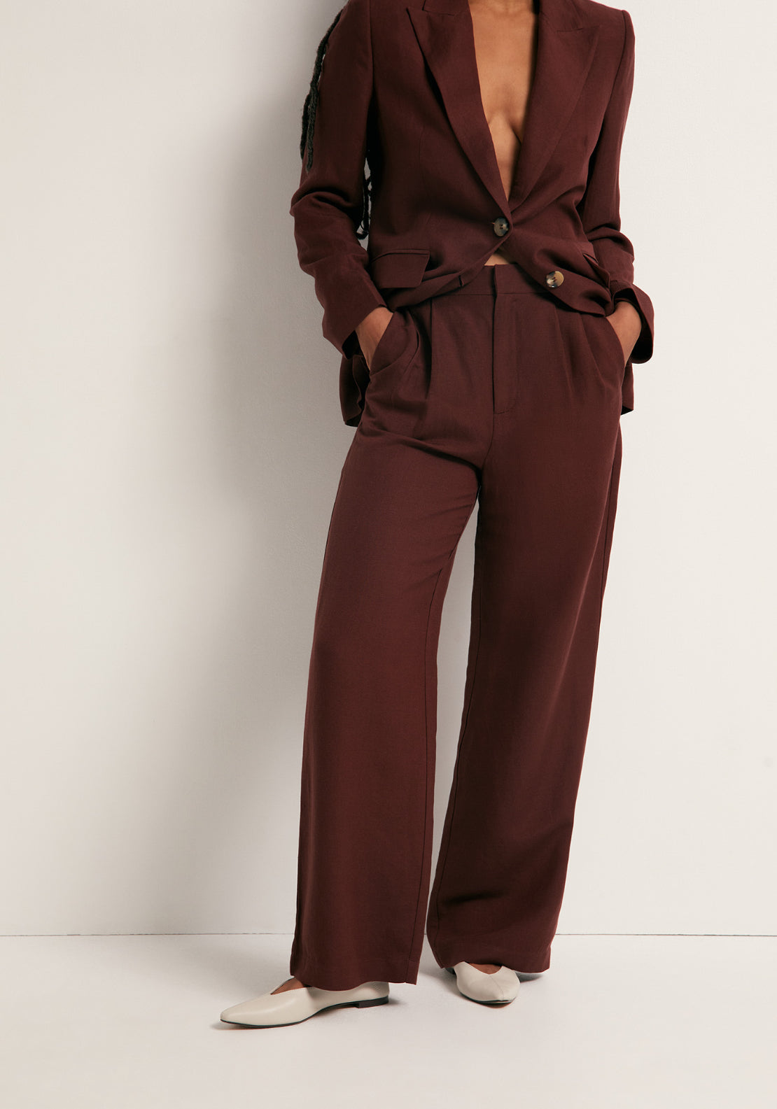 Pleated Formal Linen Trousers - Red