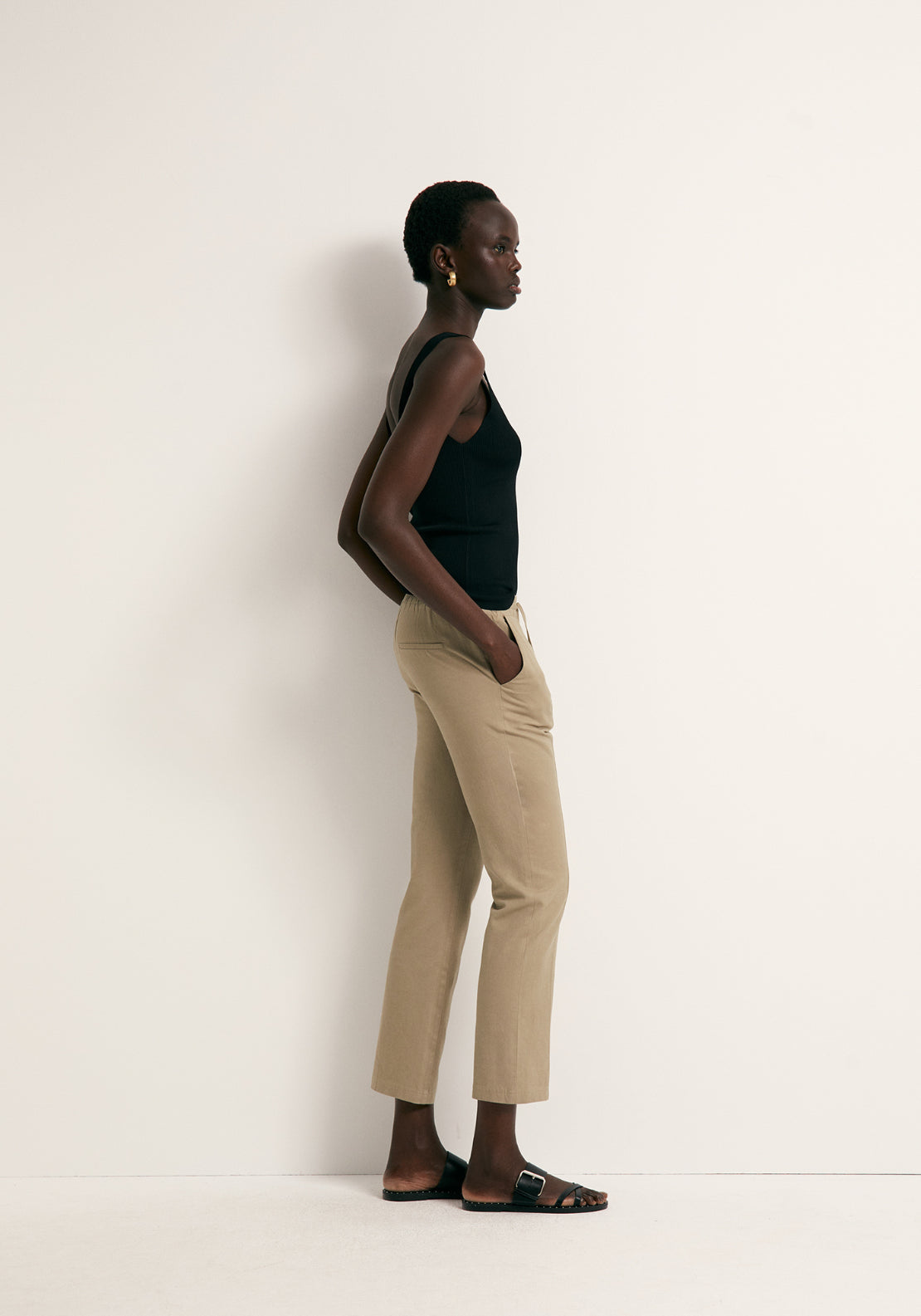 Loose-Fit Linen Trousers - Beige