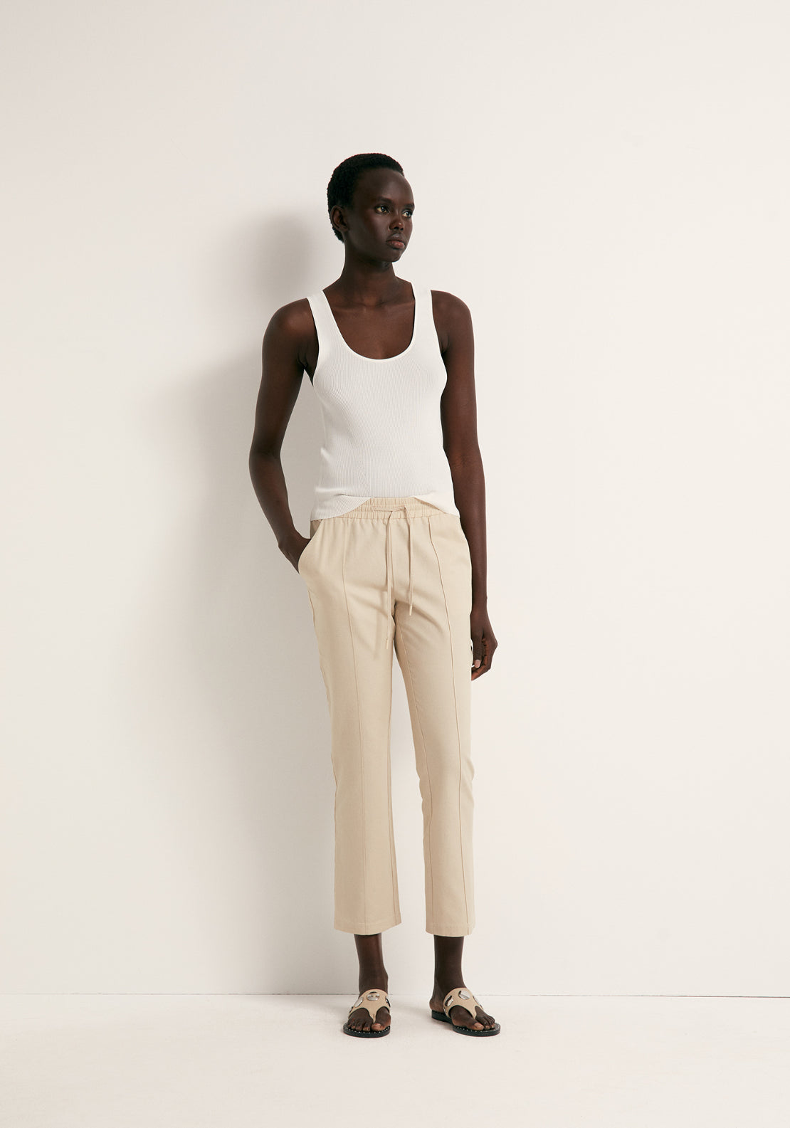 Loose-Fit Linen Trousers - Stone