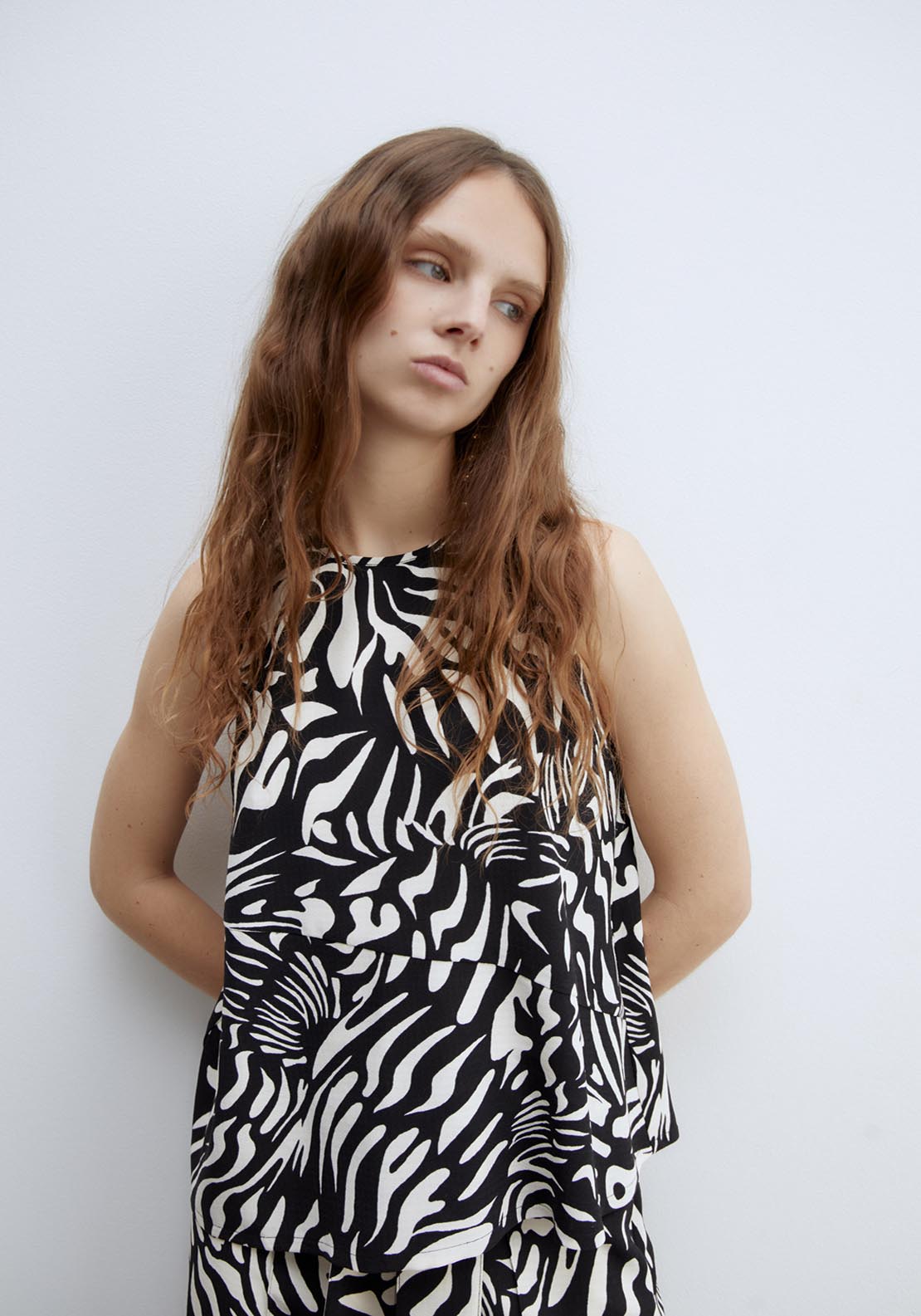 Sfera Printed Halter Neck Top - Black 4 Shaws Department Stores