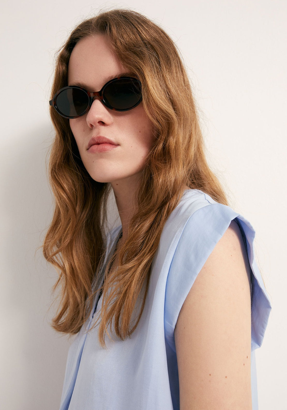 Basic Sleeveless Top With V Neck Top - Blue