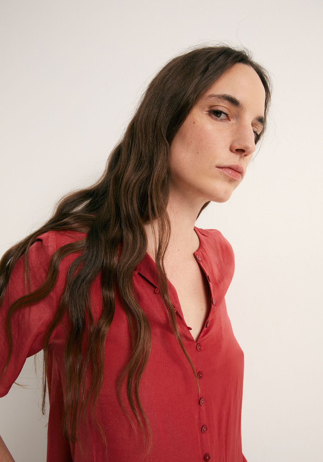 Short-Sleeved V-Neck Blouse - Red