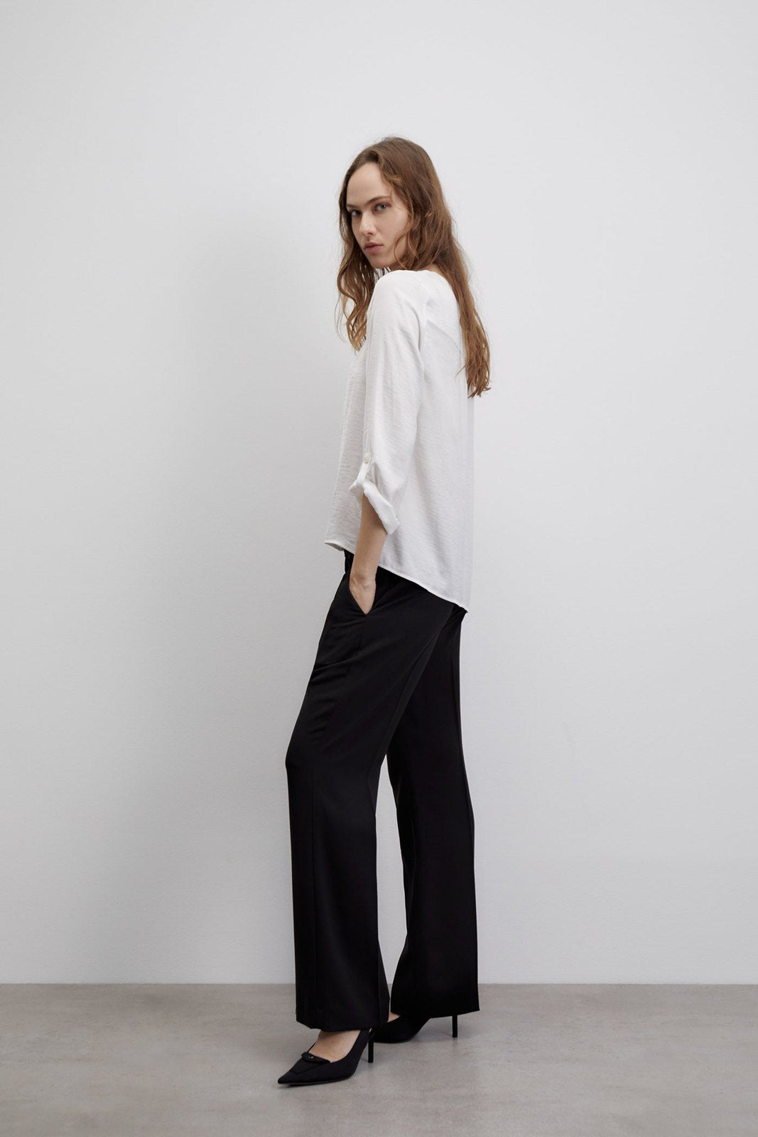 Sfera Buttons loose-fit blouse - White 4 Shaws Department Stores