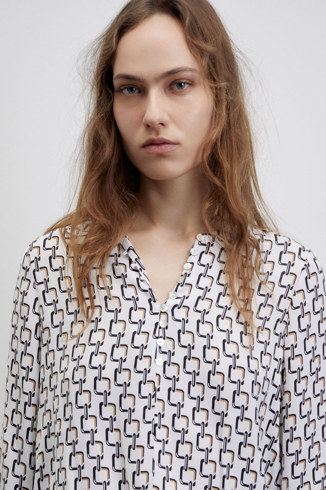 Sfera Printed loose-fit blouse - Black 2 Shaws Department Stores